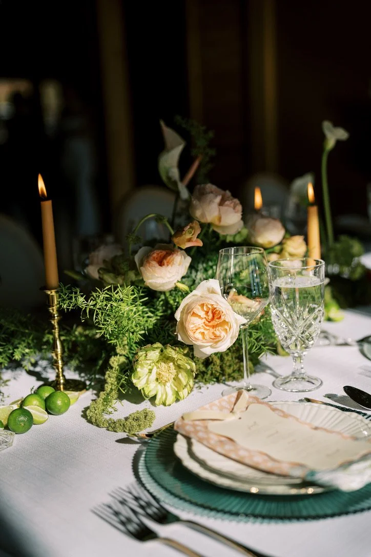 haute-feast-catering-micro-wedding-luxury-tableware-glassware-charger-flatware_6.jpeg
