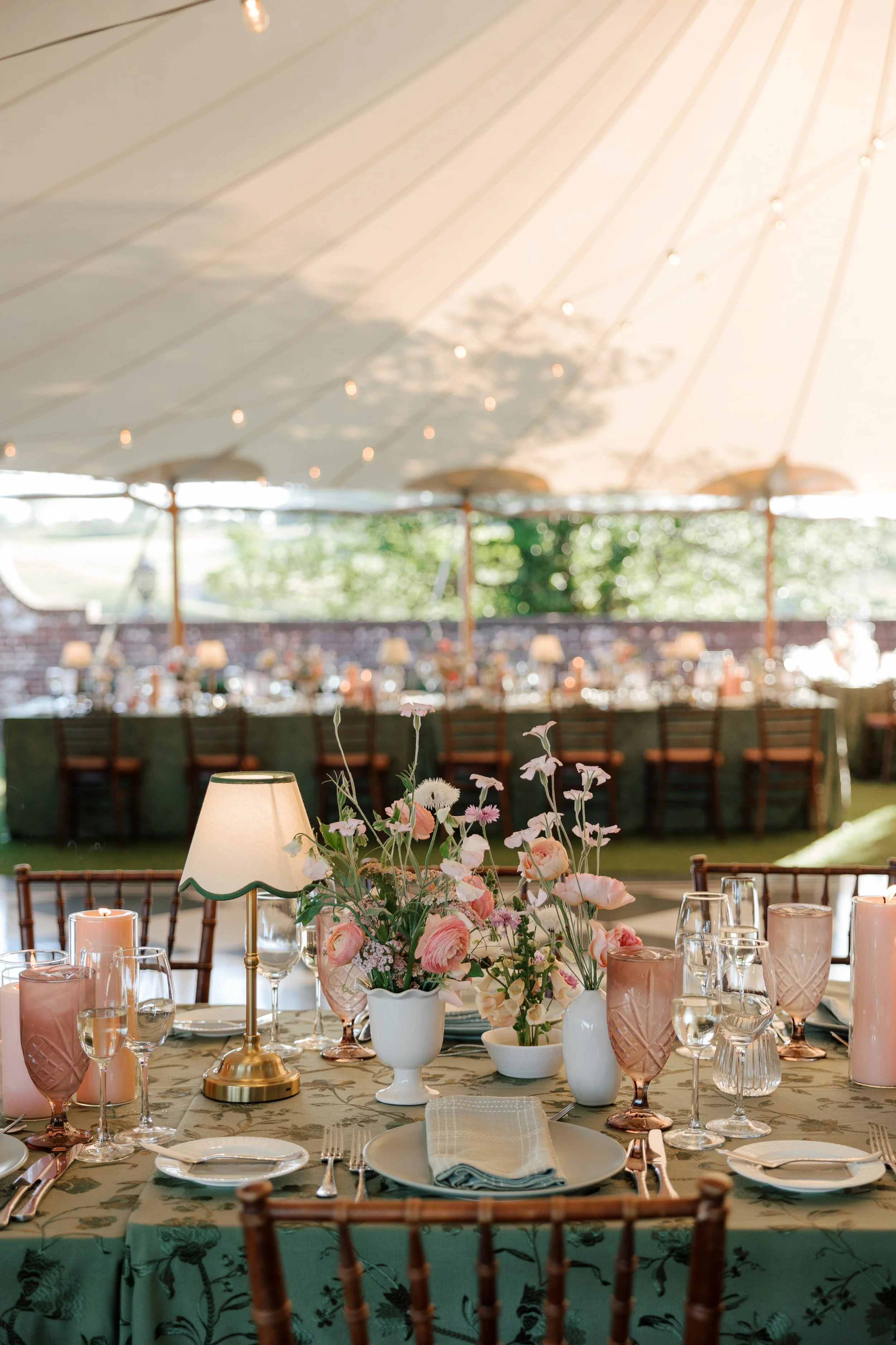 hamilton-farm-wedding-charger-plate-glassware-tented-wedding-nj_010.jpg