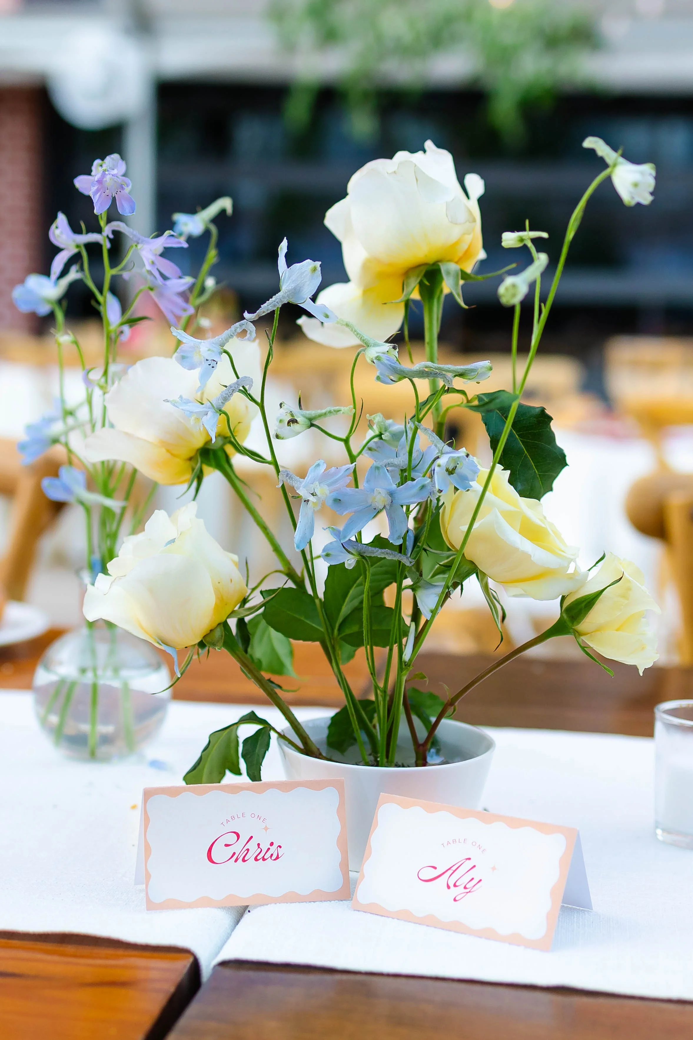 the-asbury-hotel-wedding-luxury-tableware-glassware-charger-flatware_linens_colorful_wedding_12.jpg