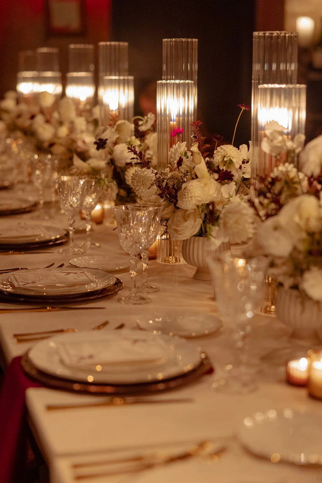 forgione-nyc-luxury-micro-wedding-tableware-glassware-charger-flatware-linens-dinnerware_9.jpg