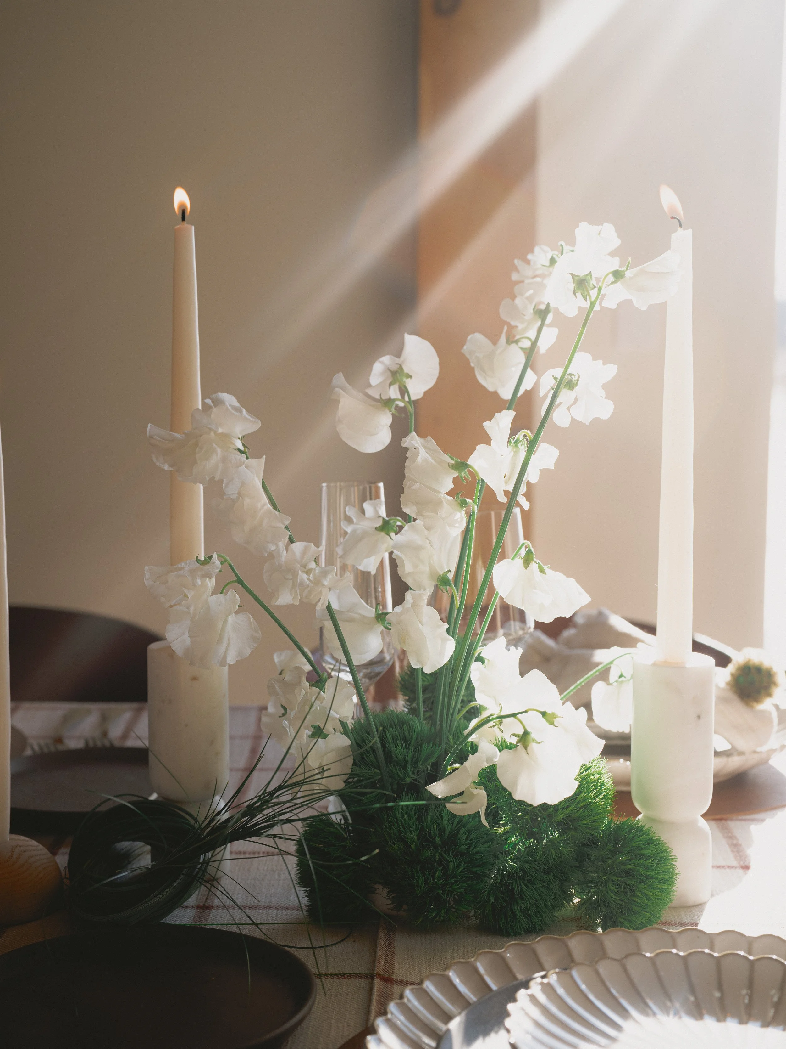 auberge-upstate-luxury-wedding-tableware-glassware-charger-flatware-linens-dinnerware_14.jpg
