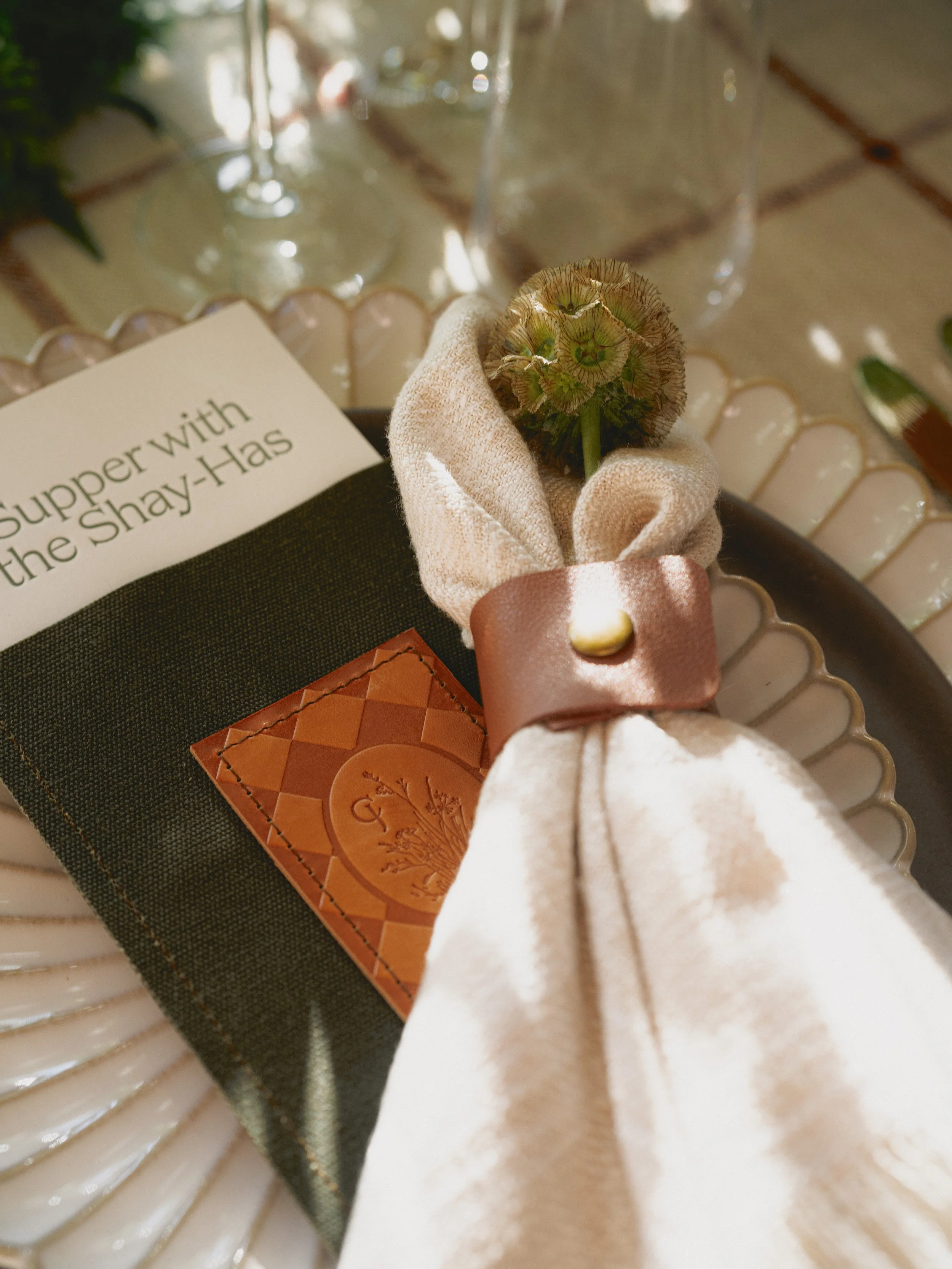 auberge-upstate-luxury-wedding-tableware-glassware-charger-flatware-linens-dinnerware_17.jpg