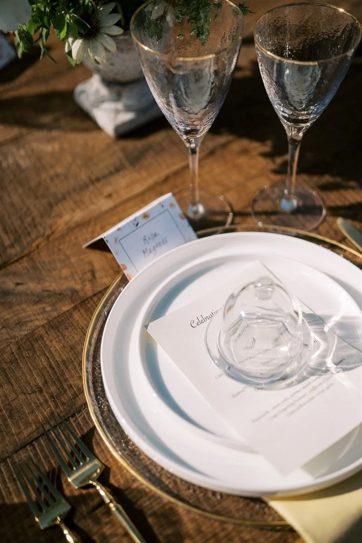 anniversary-event-luxury-tableware-glassware-charger-flatware_linens_dinnerware_lamp-24.jpeg