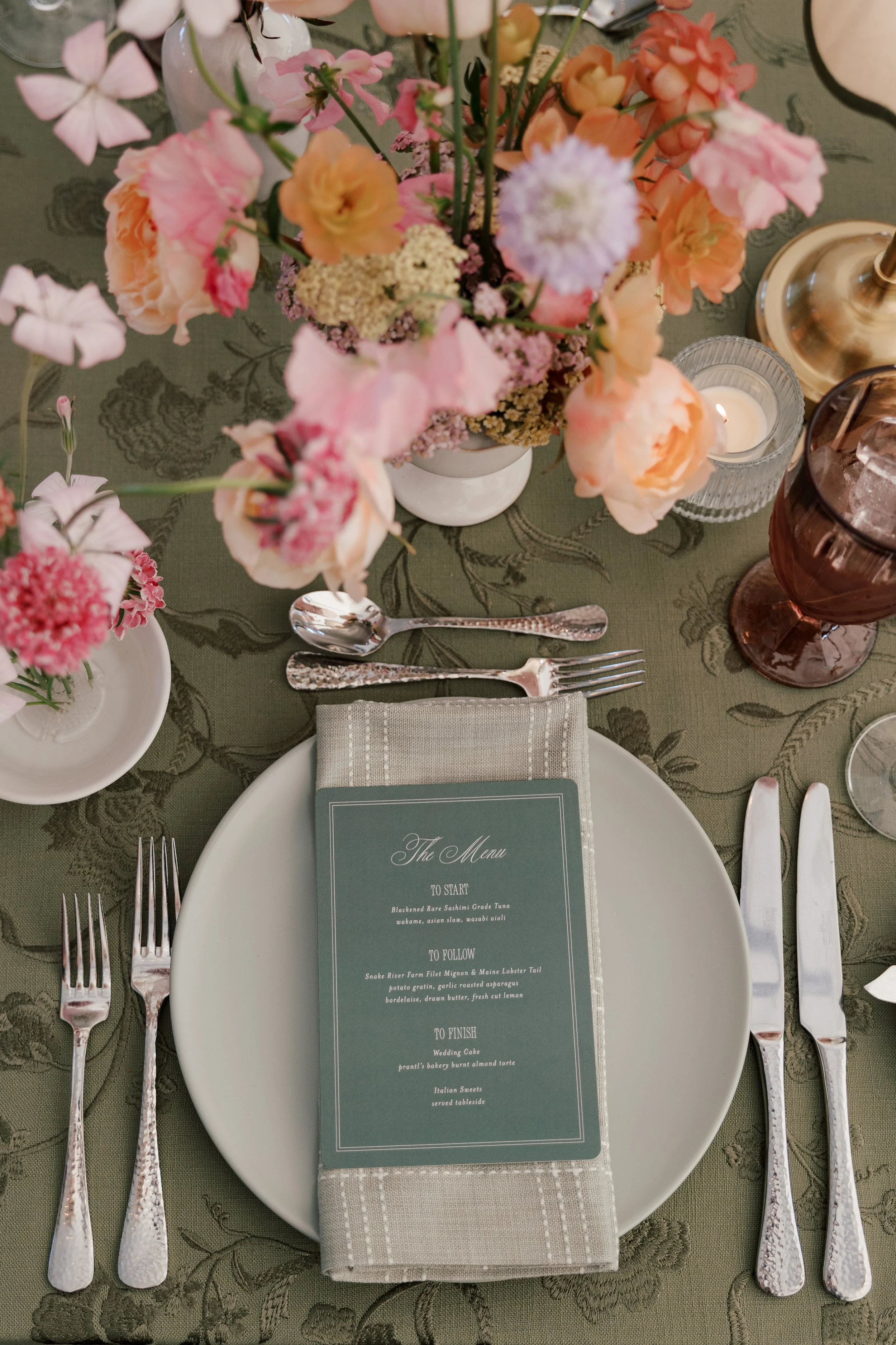 hamilton-farm-wedding-charger-plate-glassware-tented-wedding-nj_06.jpg