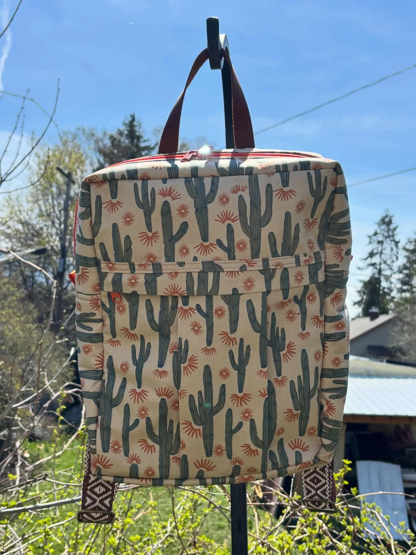 Just finished this one 🌵

This one&rsquo;s wrapped in cactus print canvas with a coordinating lining, plus zipper pockets inside and out to keep things where you want them. Easy to grab, ready for wherever the day wanders.

$175 &mdash; snag it if i