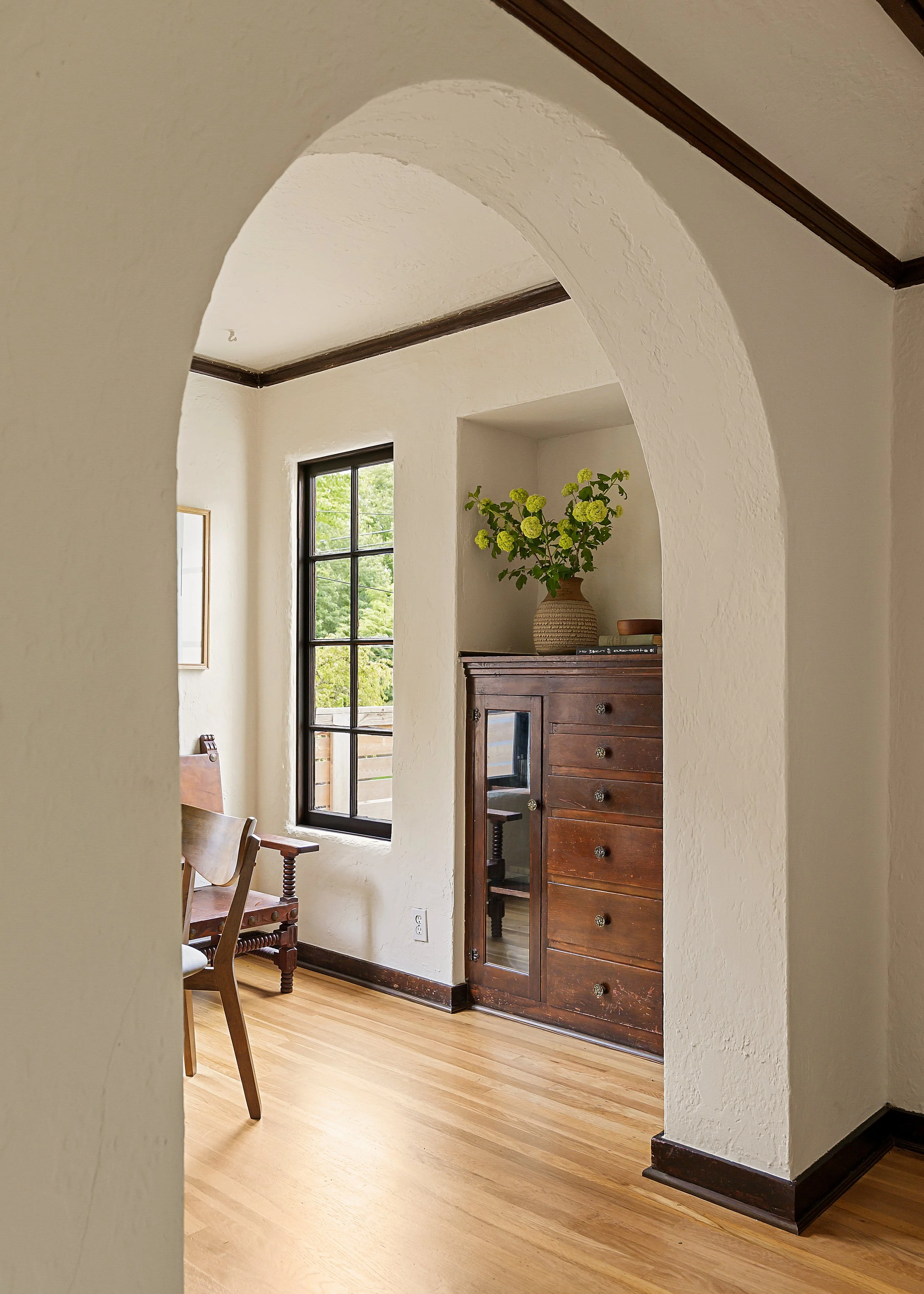 Laurelhurst neighborhood in Portland, Oregon. Cozy Spanish style architecture. Photographed for a real estate listing. Design forward real estate agent in Portland, OR.