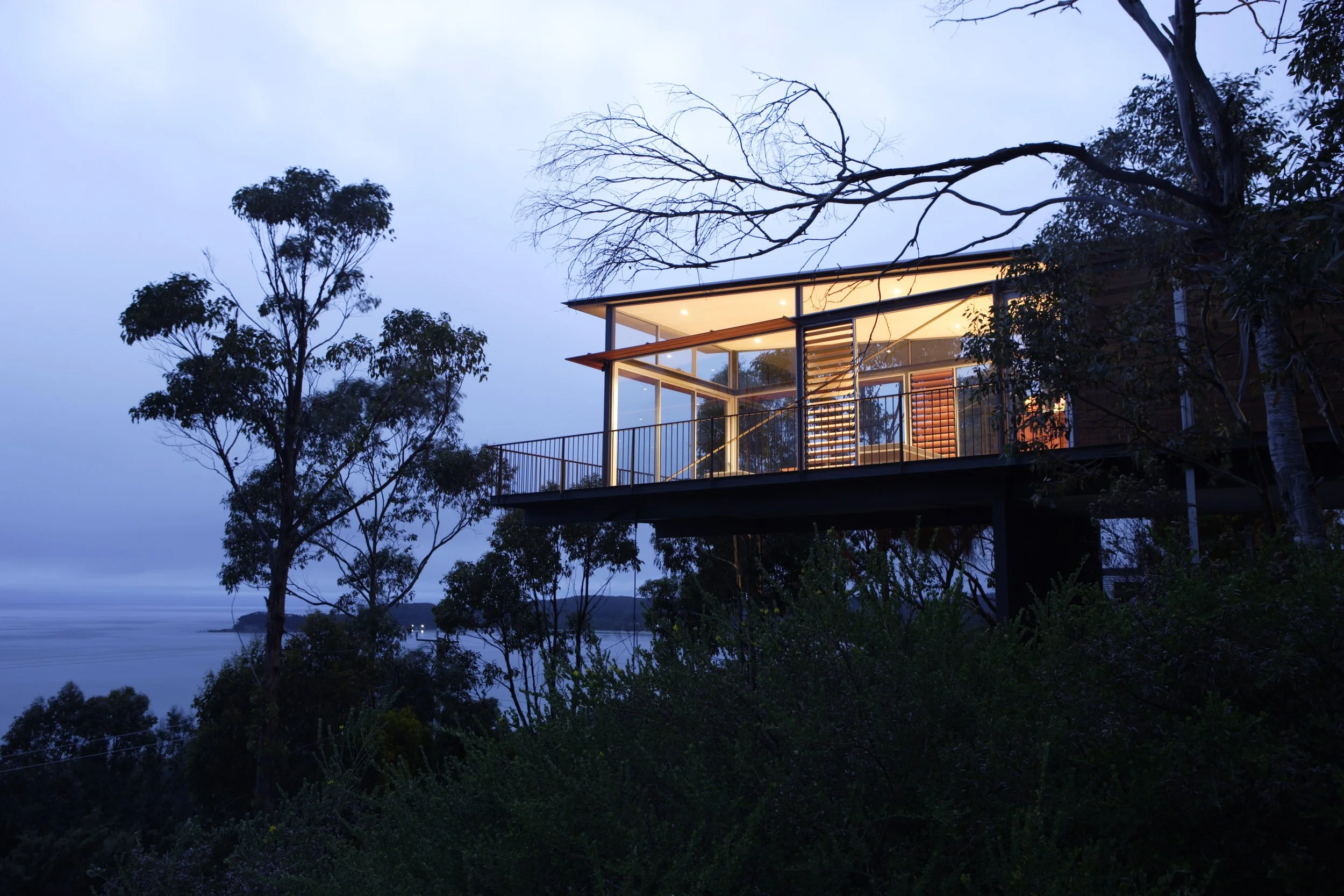 Pirates Bay House designed by Tanner Architects — Tanner Architects