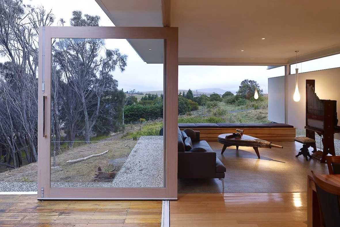 Killora Bay House, award-winning house designed by Tanner Architects ...