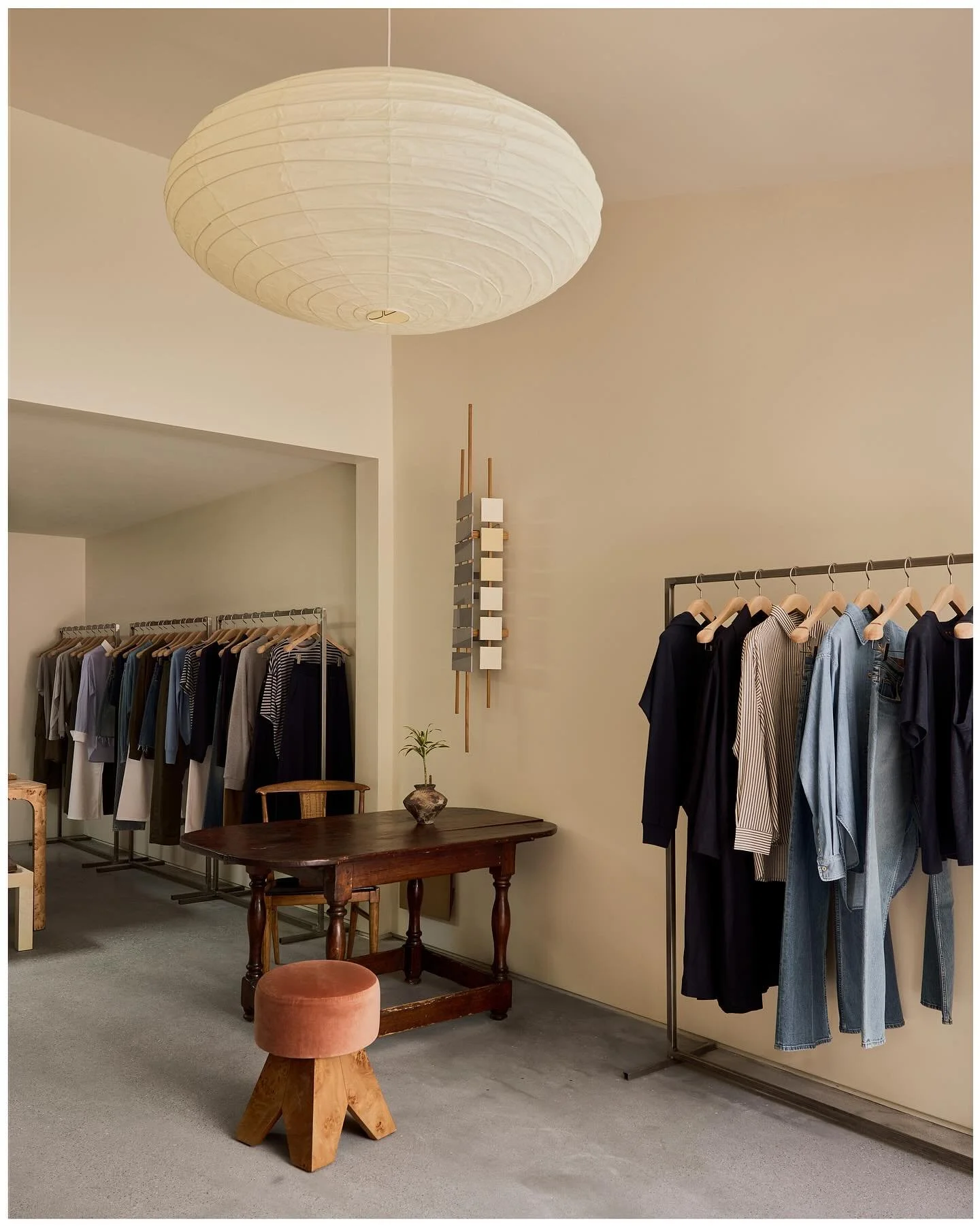 Back from another accidental IG hiatus with a favorite from the whirlwind of the past six weeks &mdash; this dreamy shoot with the endlessly talented @shopjamiehaller ✨ Her store is just as effortlessly beautiful as her designs, and it was such a joy