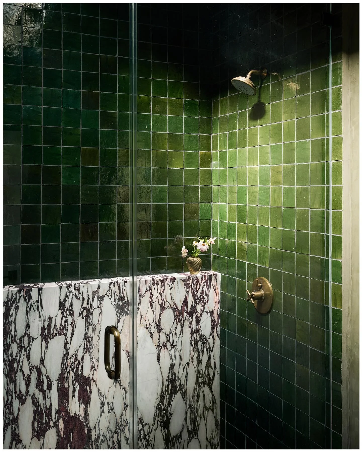 One of the many dreamy spaces by @anrynakedinteriors that continues to live rent free in my mind. Captured on digital &amp; film ✨