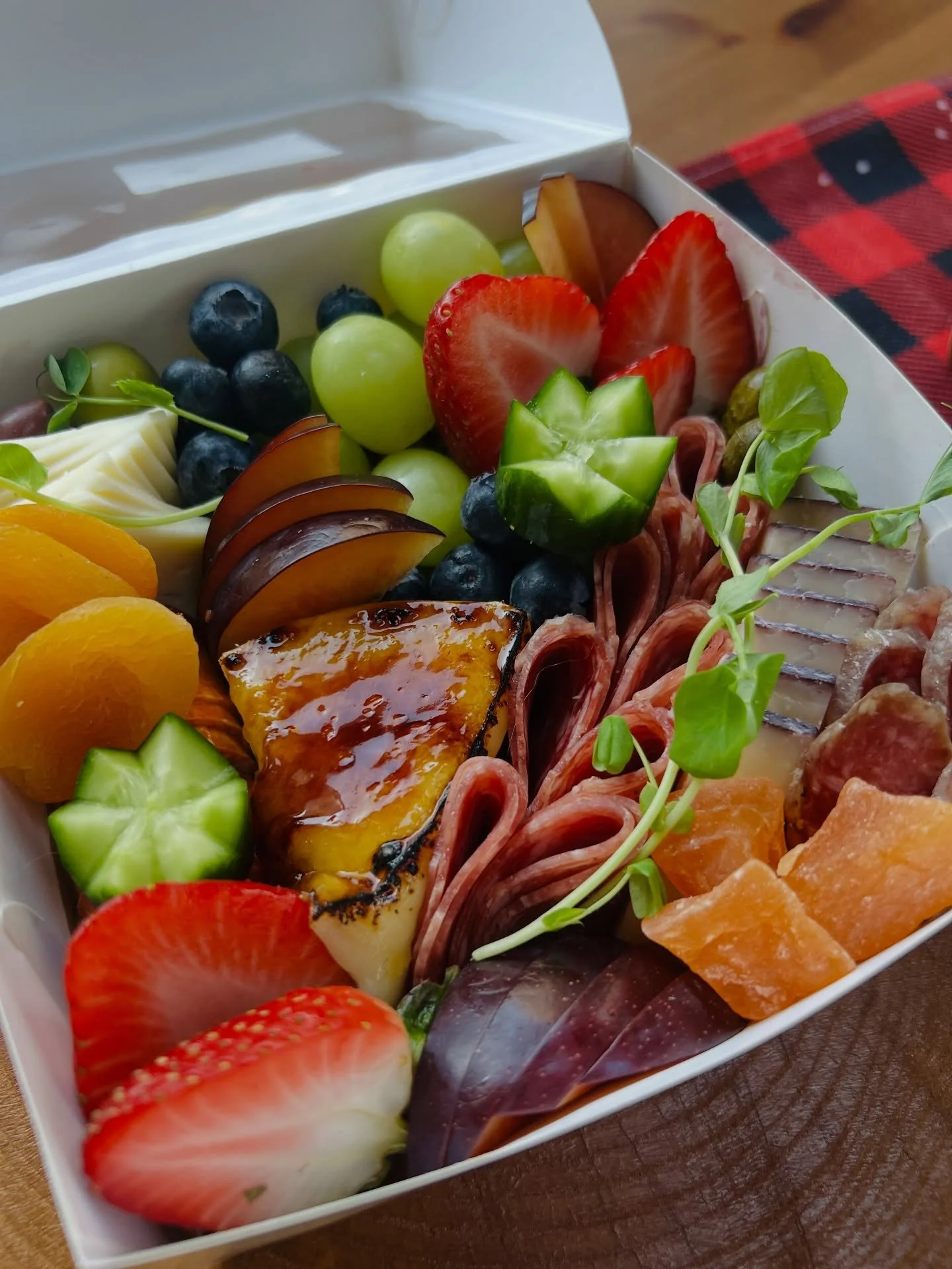 📍Visited @brittsbeautybar.innisfil in Lefroy today and brought this little sample of our charcuterie. First visit and I&rsquo;m already hooked &mdash; the space is super comfortable, Britt is a great communicator, and instantly puts you at ease. Lov