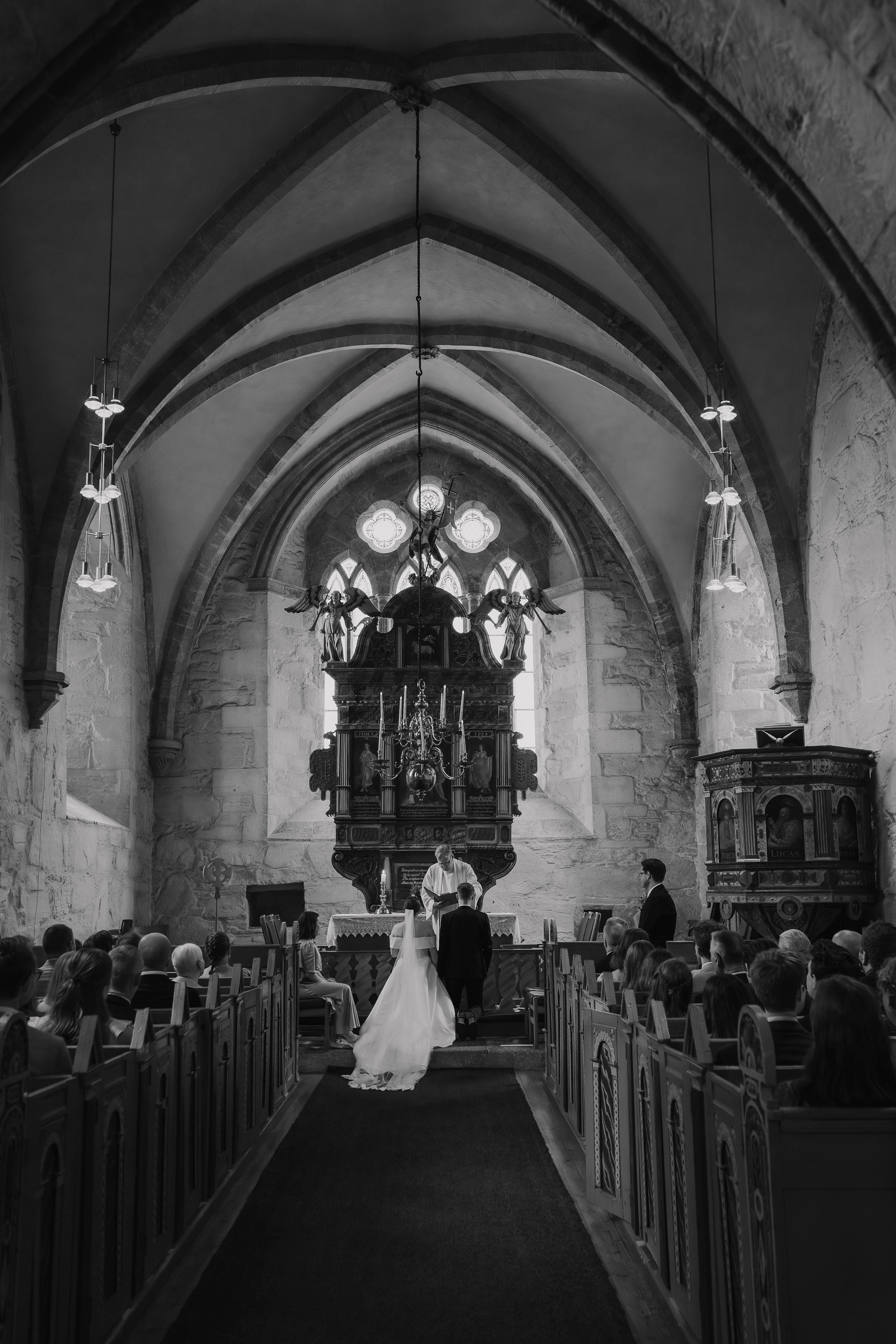 Andrea + Paul_Sneakpeeks-29.jpg