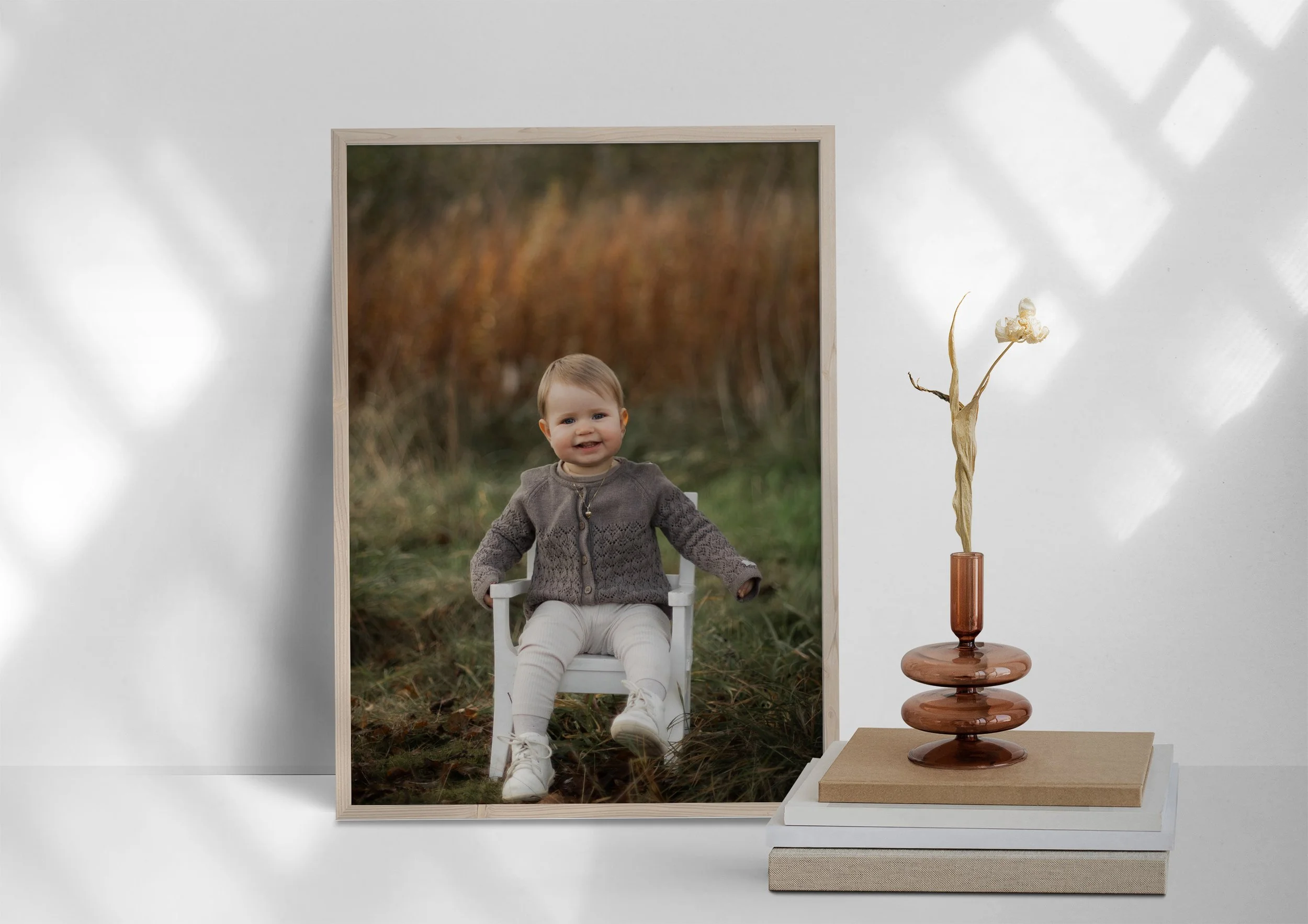 Laminert veggbilde med bilde av ettåring i skogen