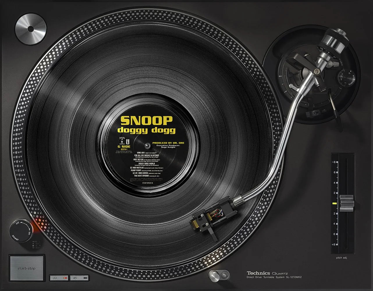 Snoop Doggy Dogg “Doggystyle” on Technics SL-1210MK2.
"I love making music and I’m falling in love with making records, so it’s like having two girlfriends. But I can handle it". Snoopy Doggy Dogg.