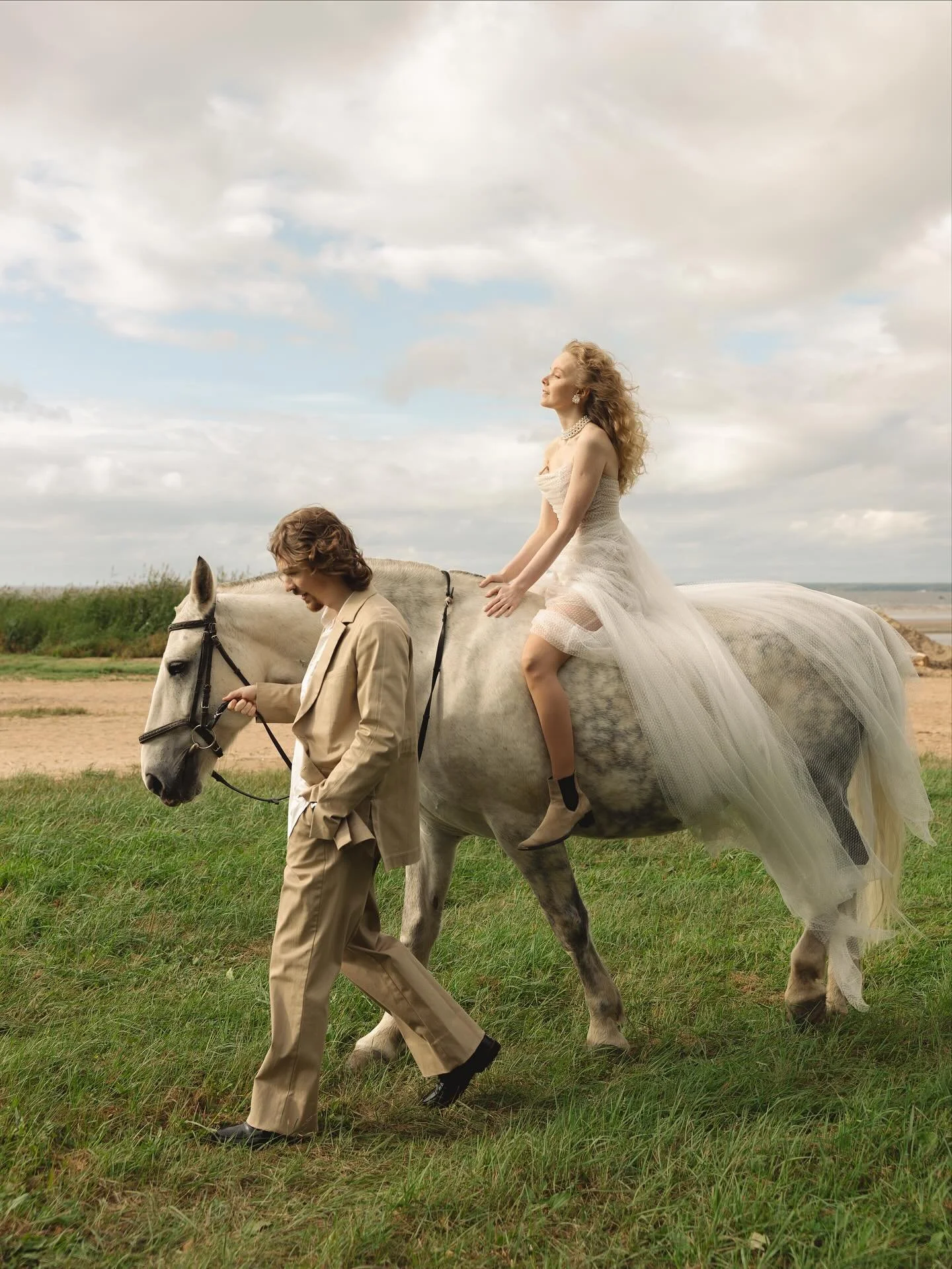 One of the most beautiful elopements I&rsquo;ve ever photographed. 📸 Something about this day felt timeless &mdash; calm, cinematic, and full of quiet magic. Stay tuned for part 2 👀 #seattleweddingphotographer