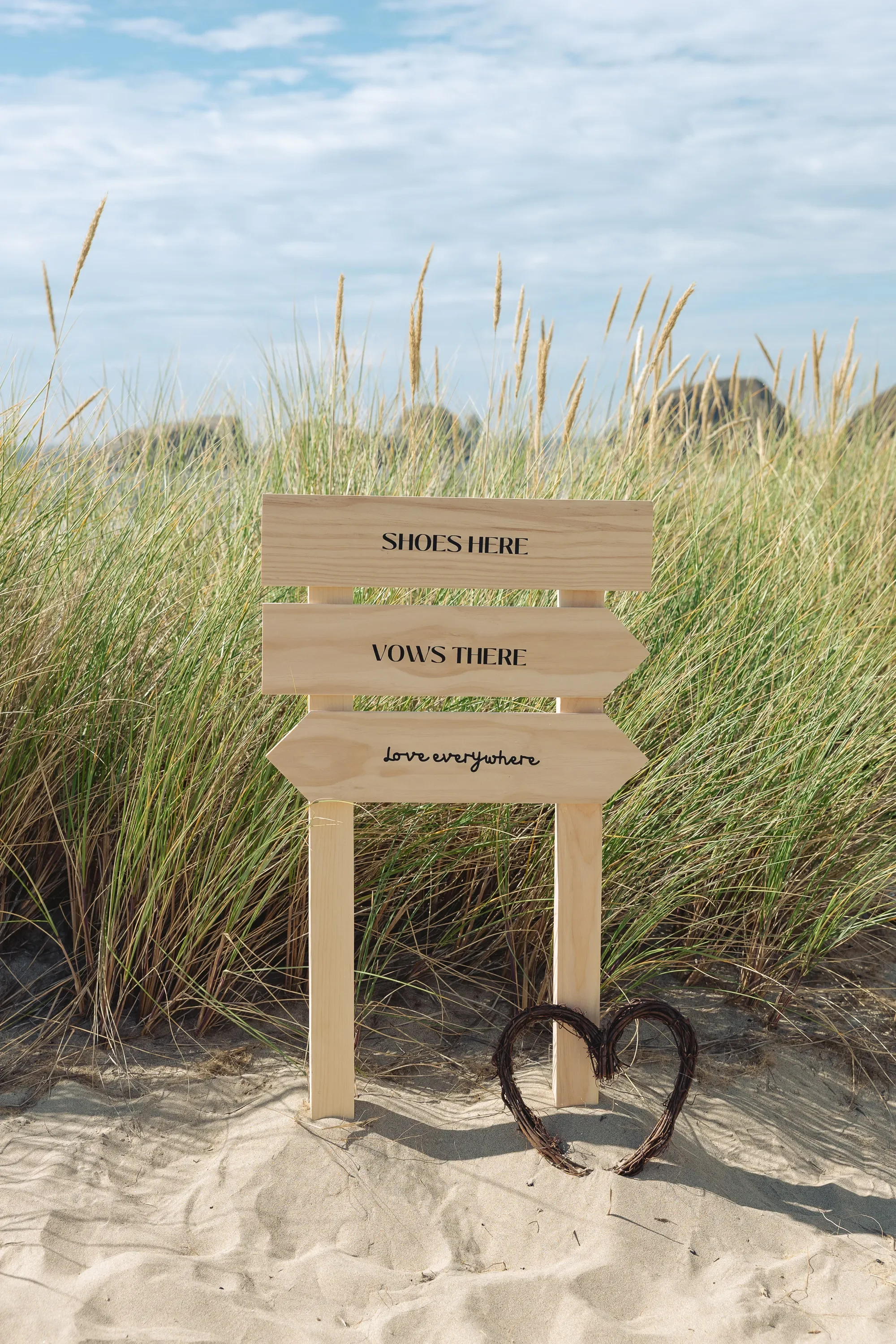chapman-beach-wedding-ceremony-elopement-cannon-beach-oregon-42_result.webp