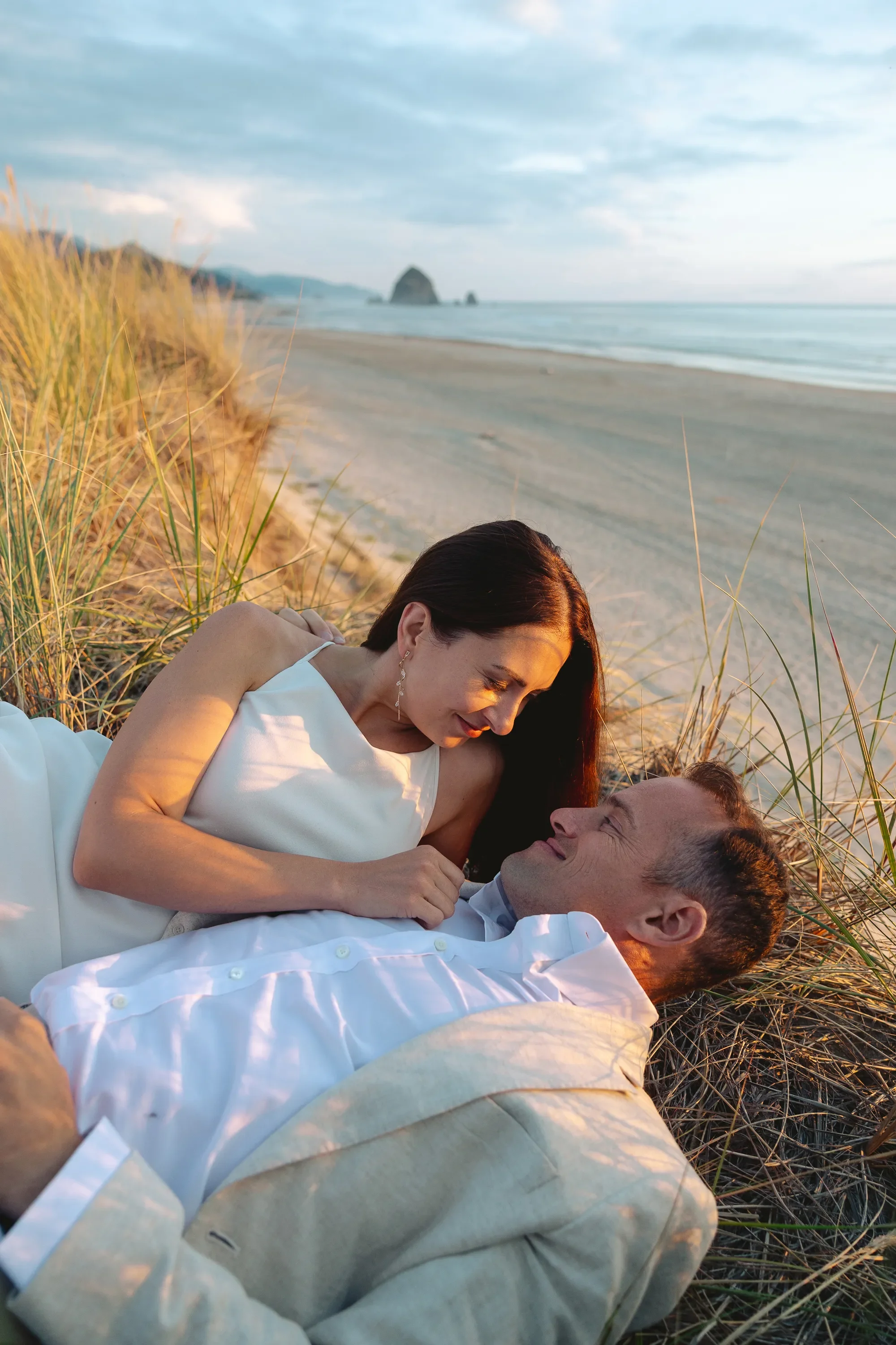 oregon-coast-sunset-elopement-photos-16_result.webp