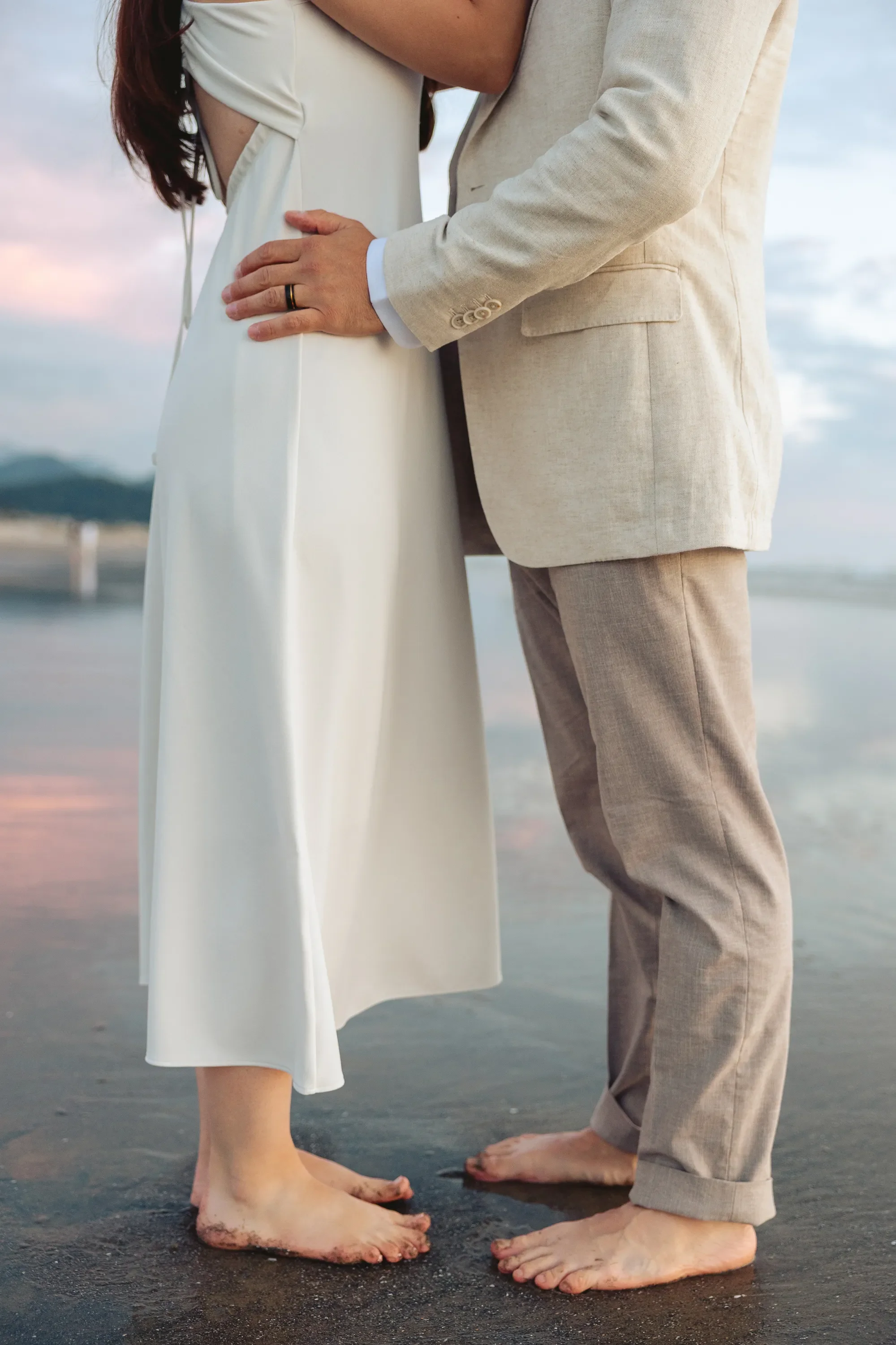oregon-coast-sunset-elopement-photos-39_result.webp