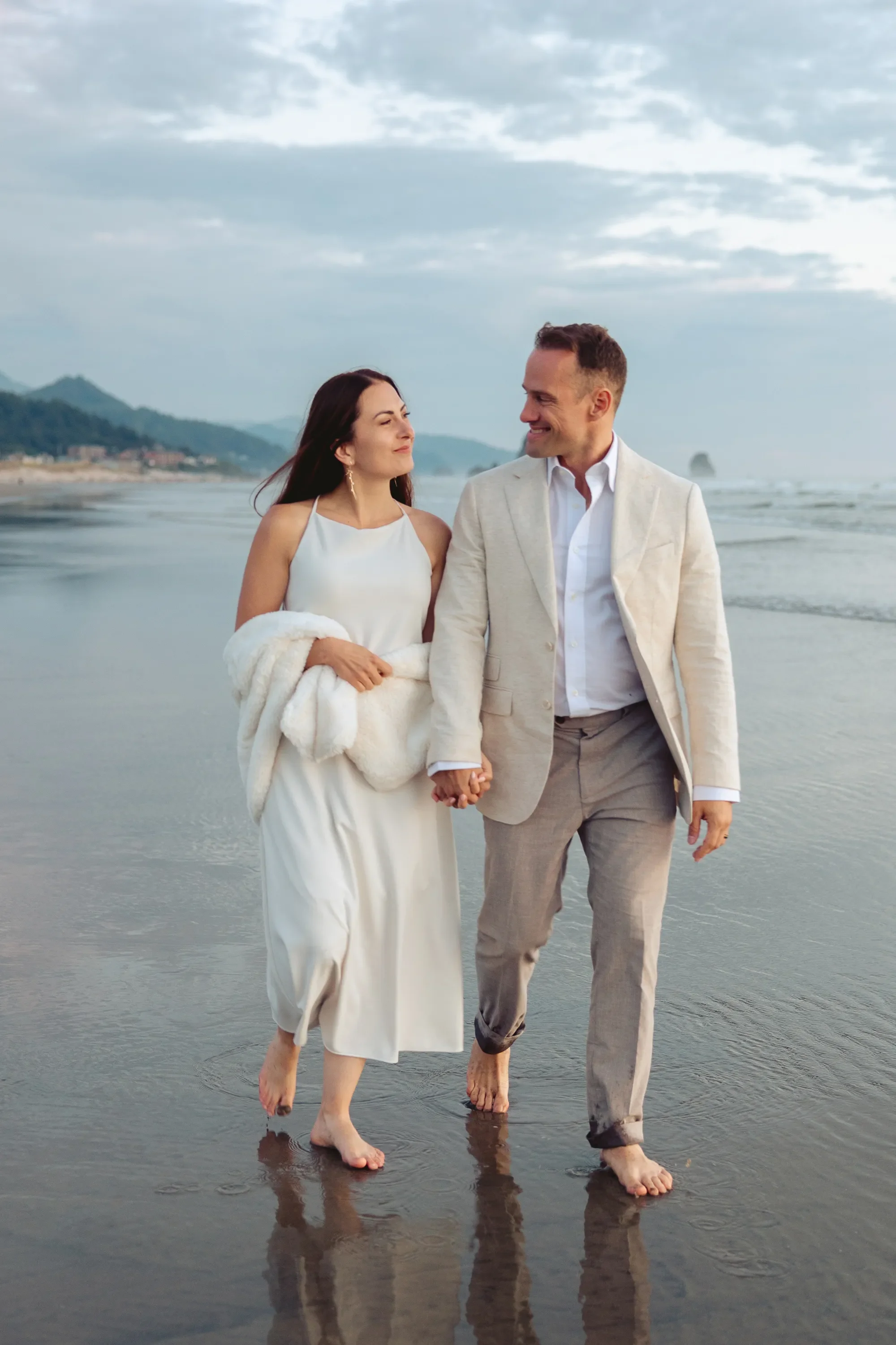 oregon-coast-sunset-elopement-photos-42_result.webp