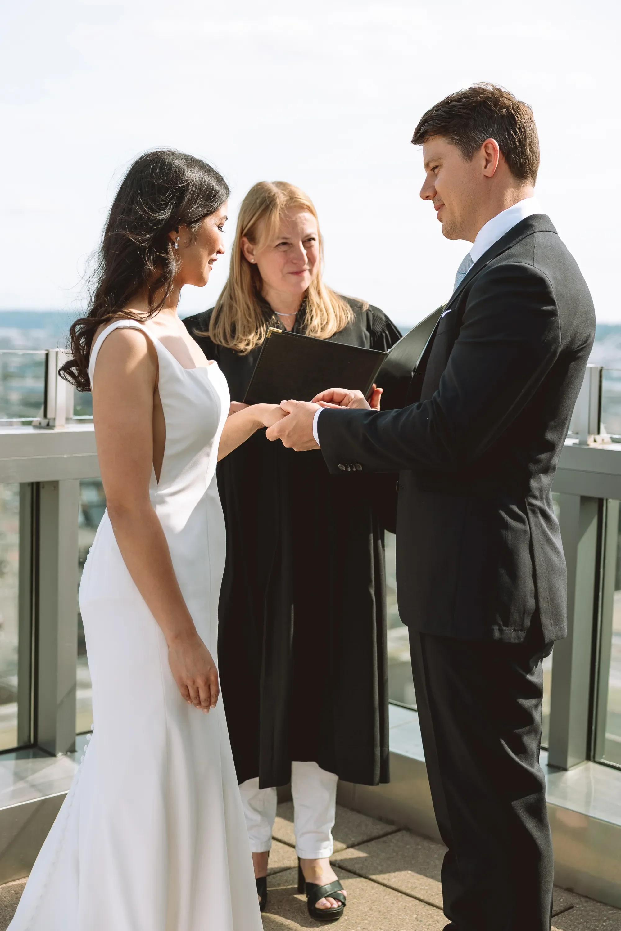 seattle-courthouse-wedding-ceremony.webp
