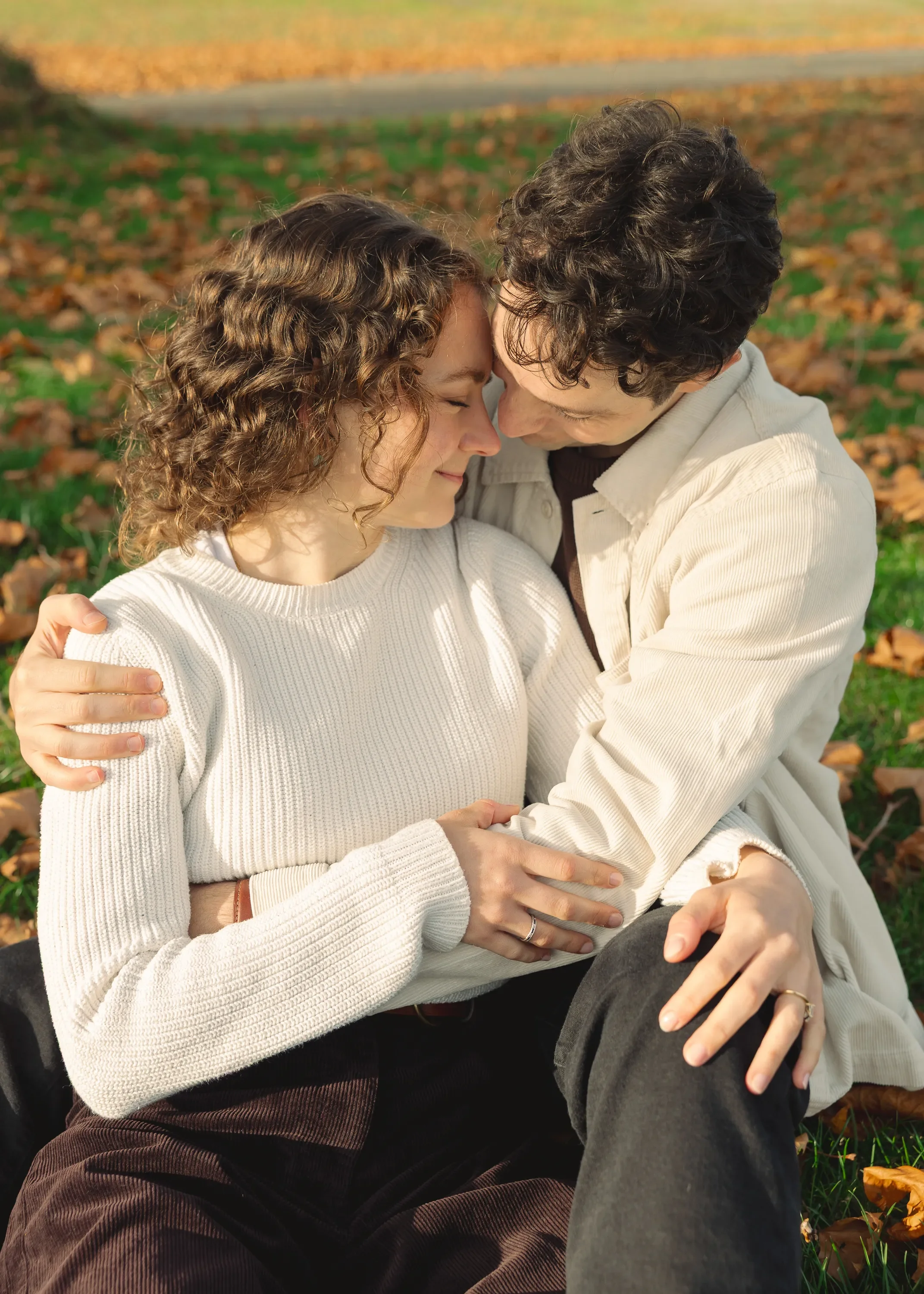 discovery-park-engagement-photos-seattle-wedding-photographer-23.webp