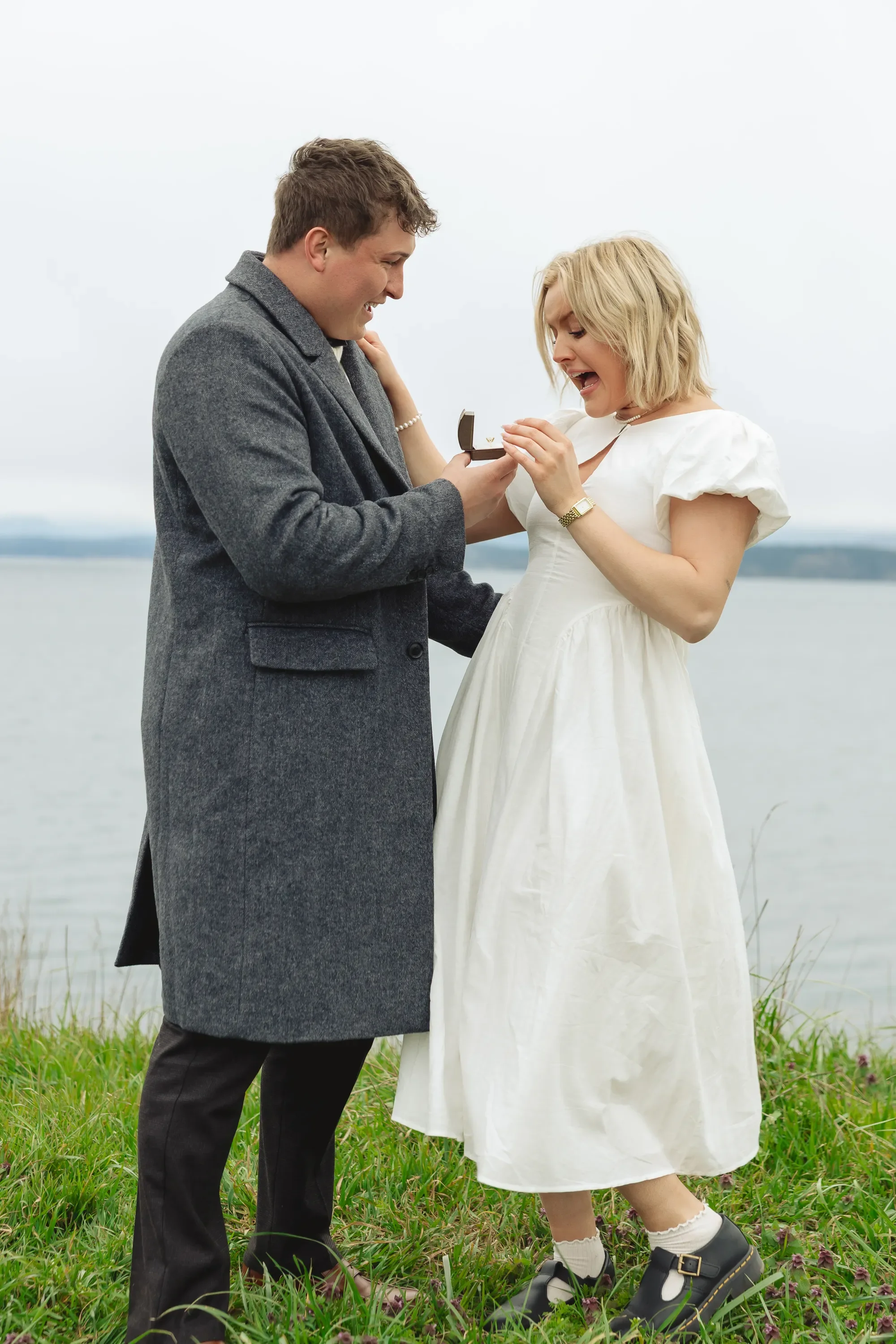 surprise-proposal-reaction-photos-ebey's-landing-whidbey-island-16.webp