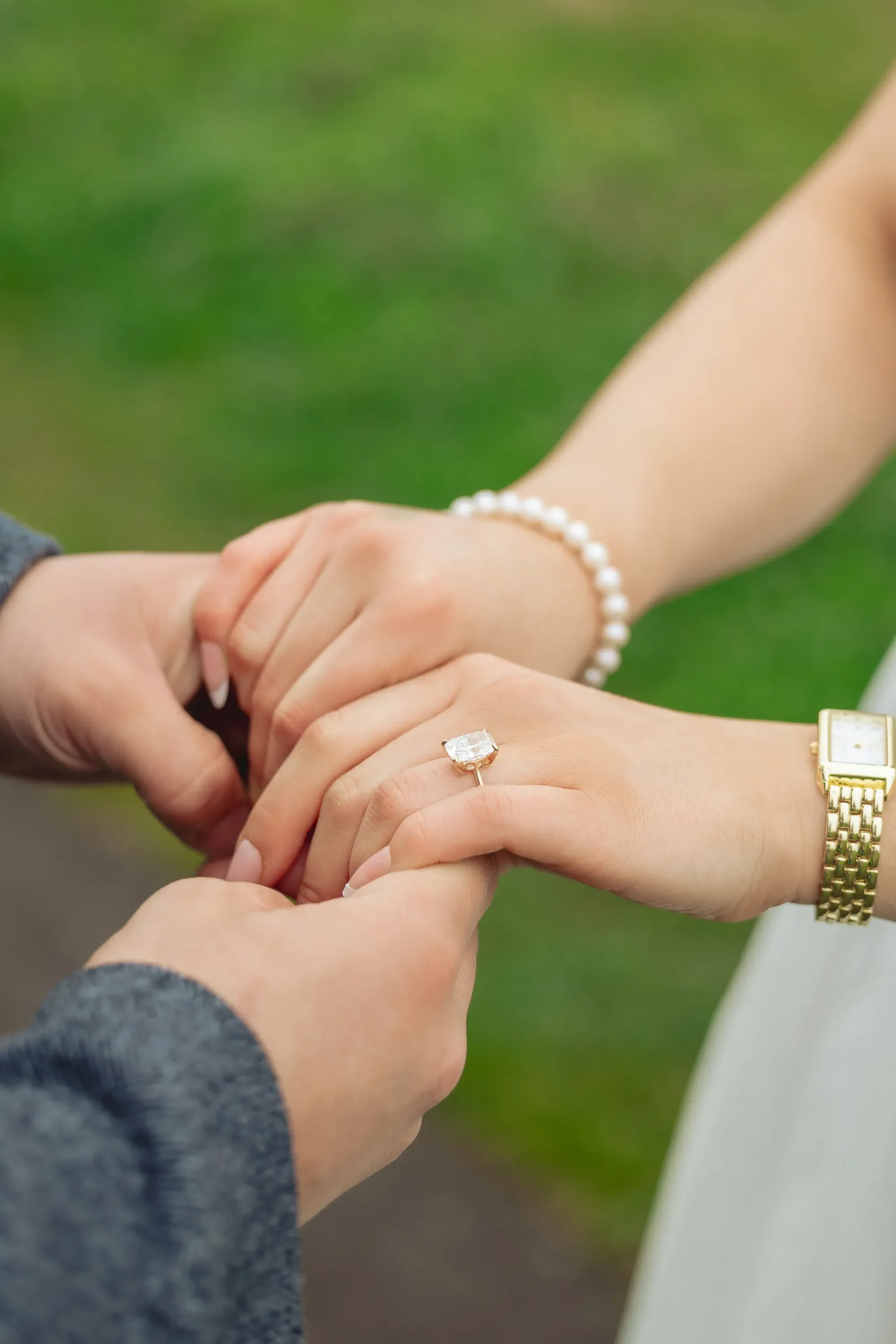 whidbey-island-photographer-surprise-proposal-photoshoot-21.webp