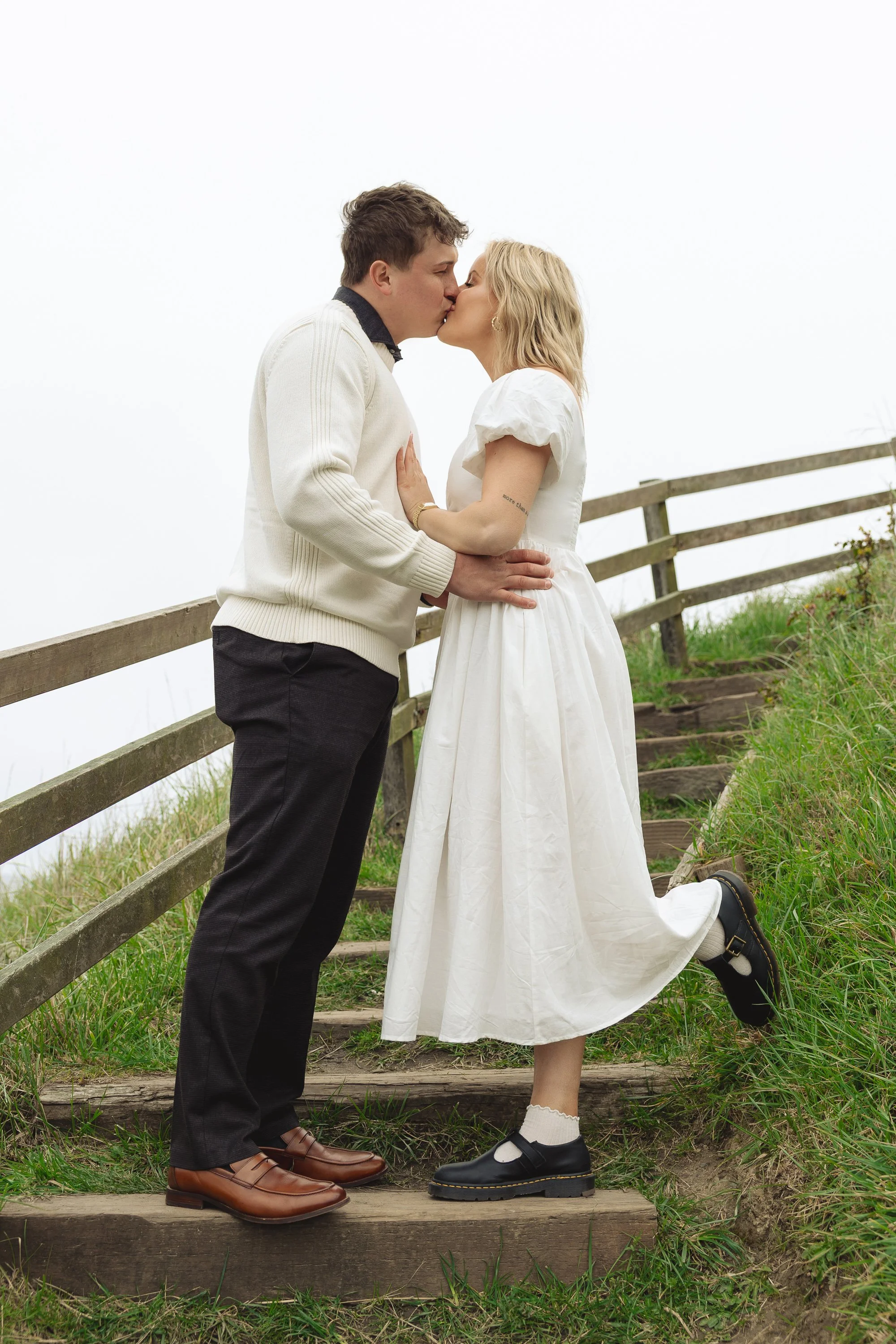 ebeys-landing-proposal-photoshoot-whidbey-island-3.jpg