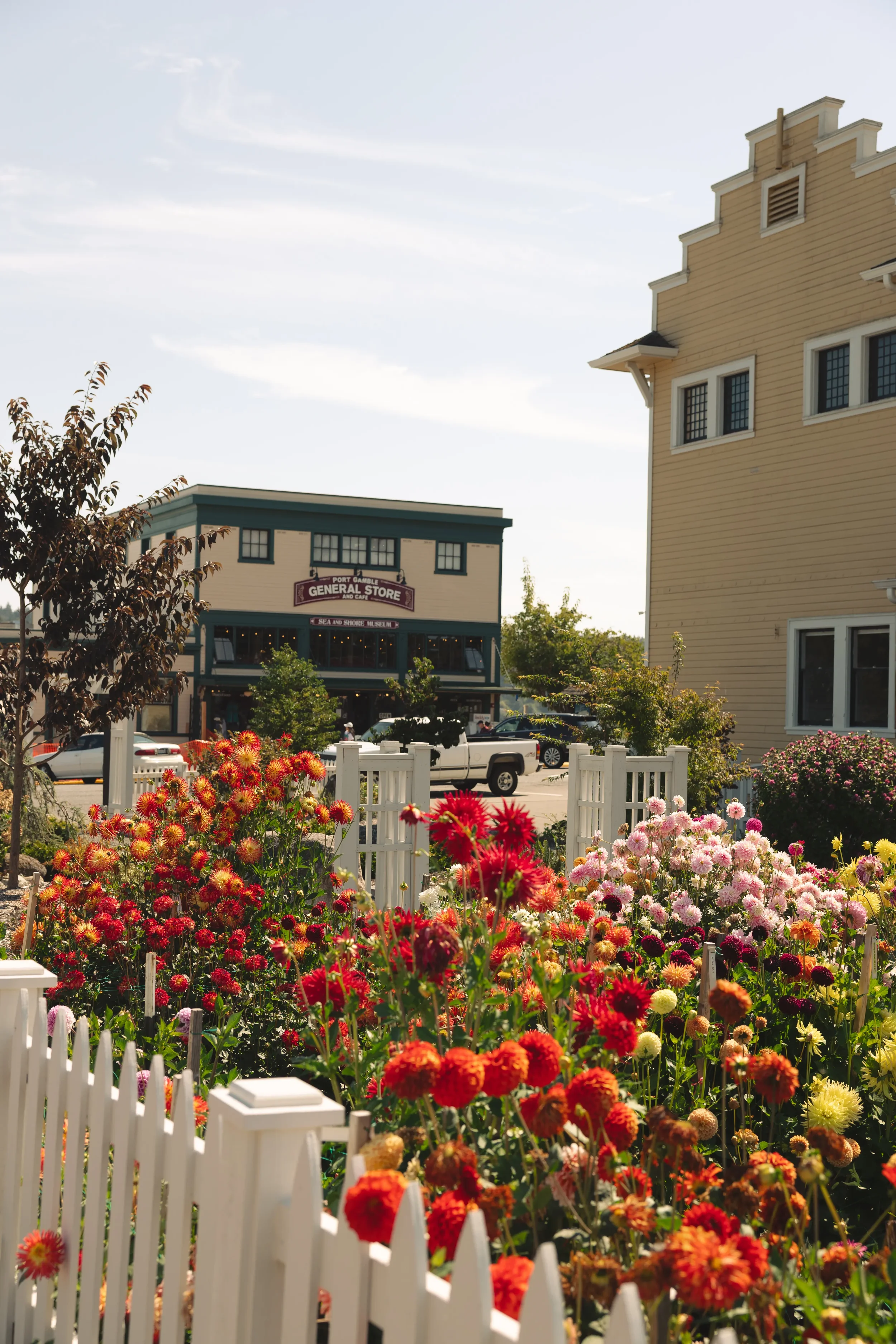 port-gamble-main-street-flowers.webp