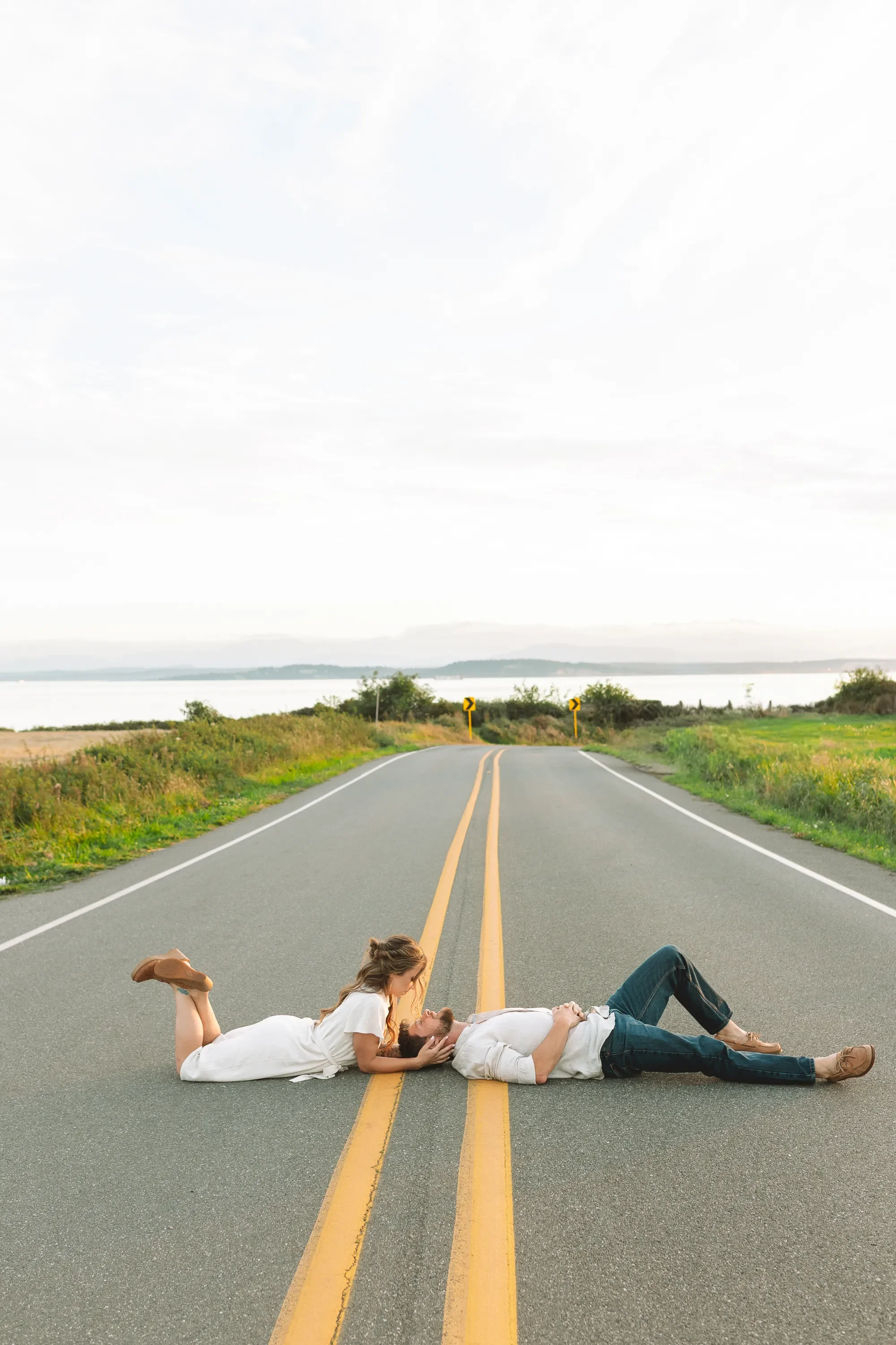 whidbey-island-couple-photos-ebey's-landing-4.webp