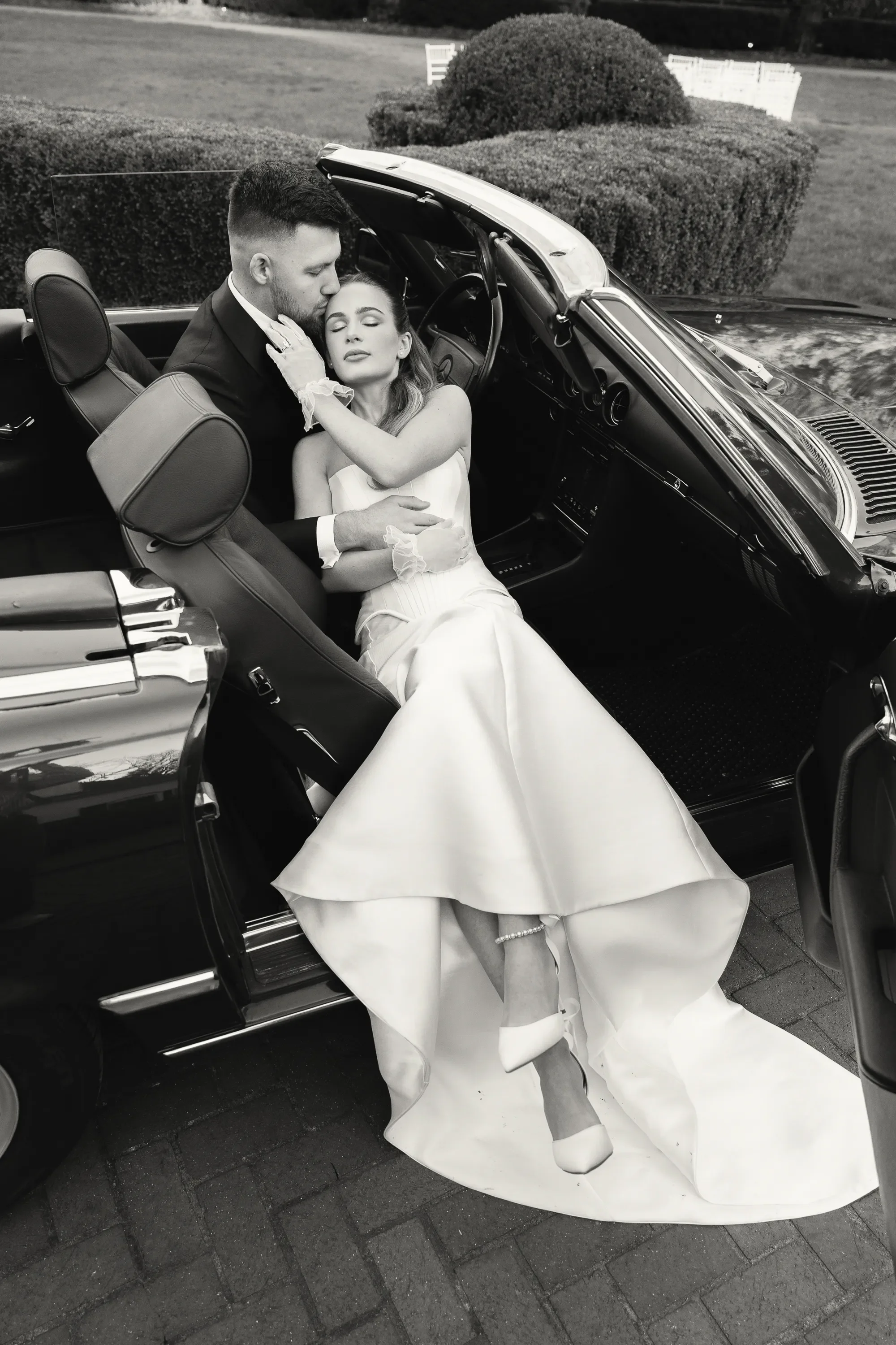seattle-luxury-wedding-at-fox-hollow-farm-5.webp