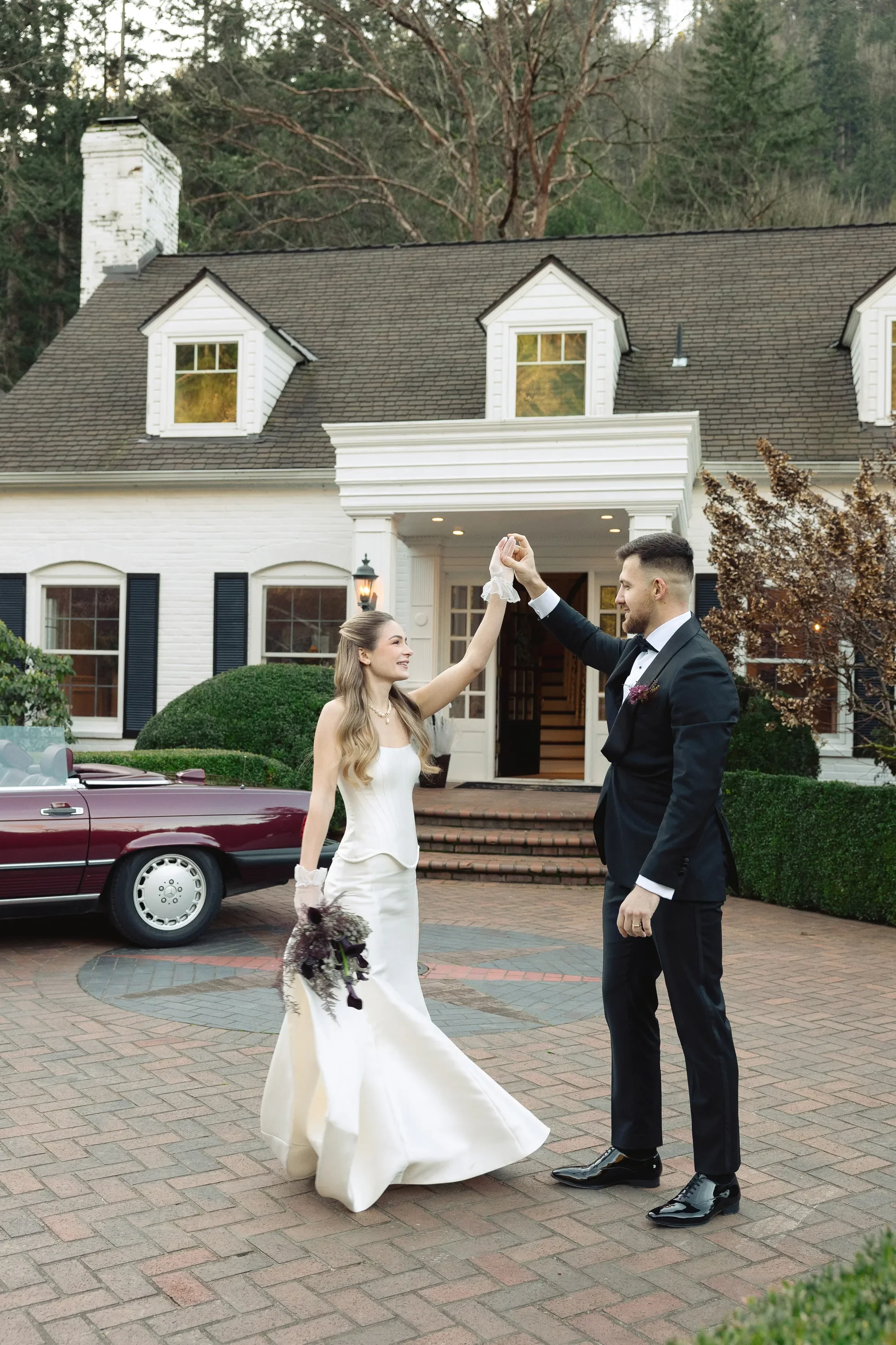 luxury-wedding-at-fox-hollow-farm-seattle-8.webp