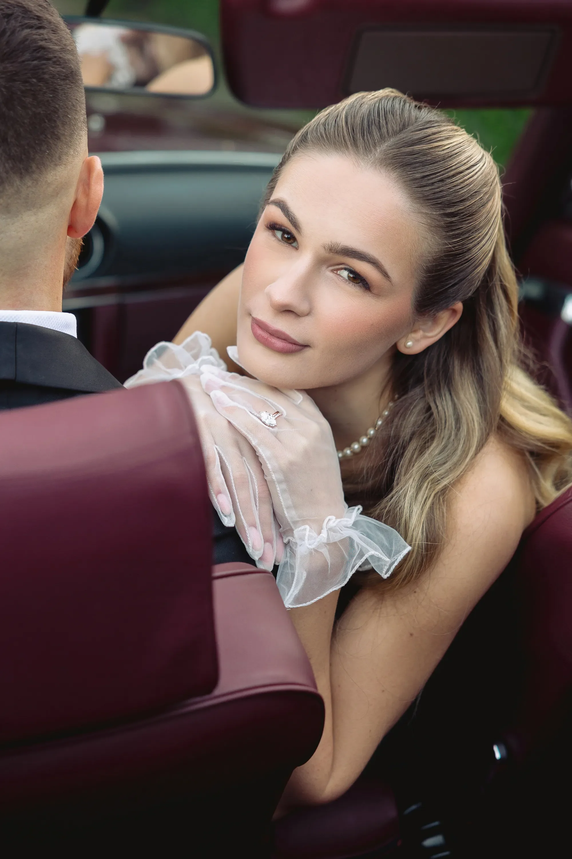 luxury-vintage-car-wedding-fox-hollow-farm-2.webp