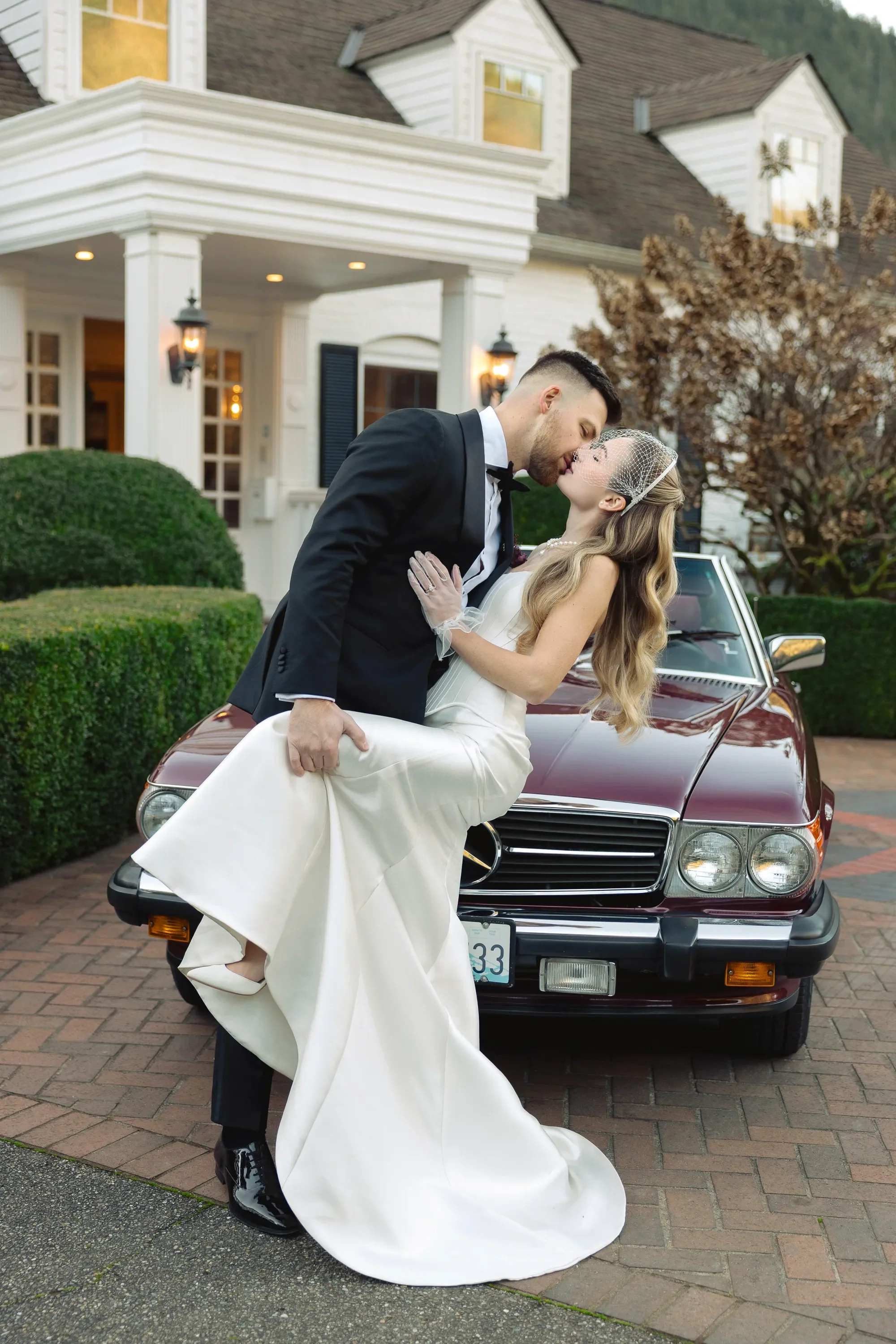 fox-hollow-farm-wedding-photographer.webp