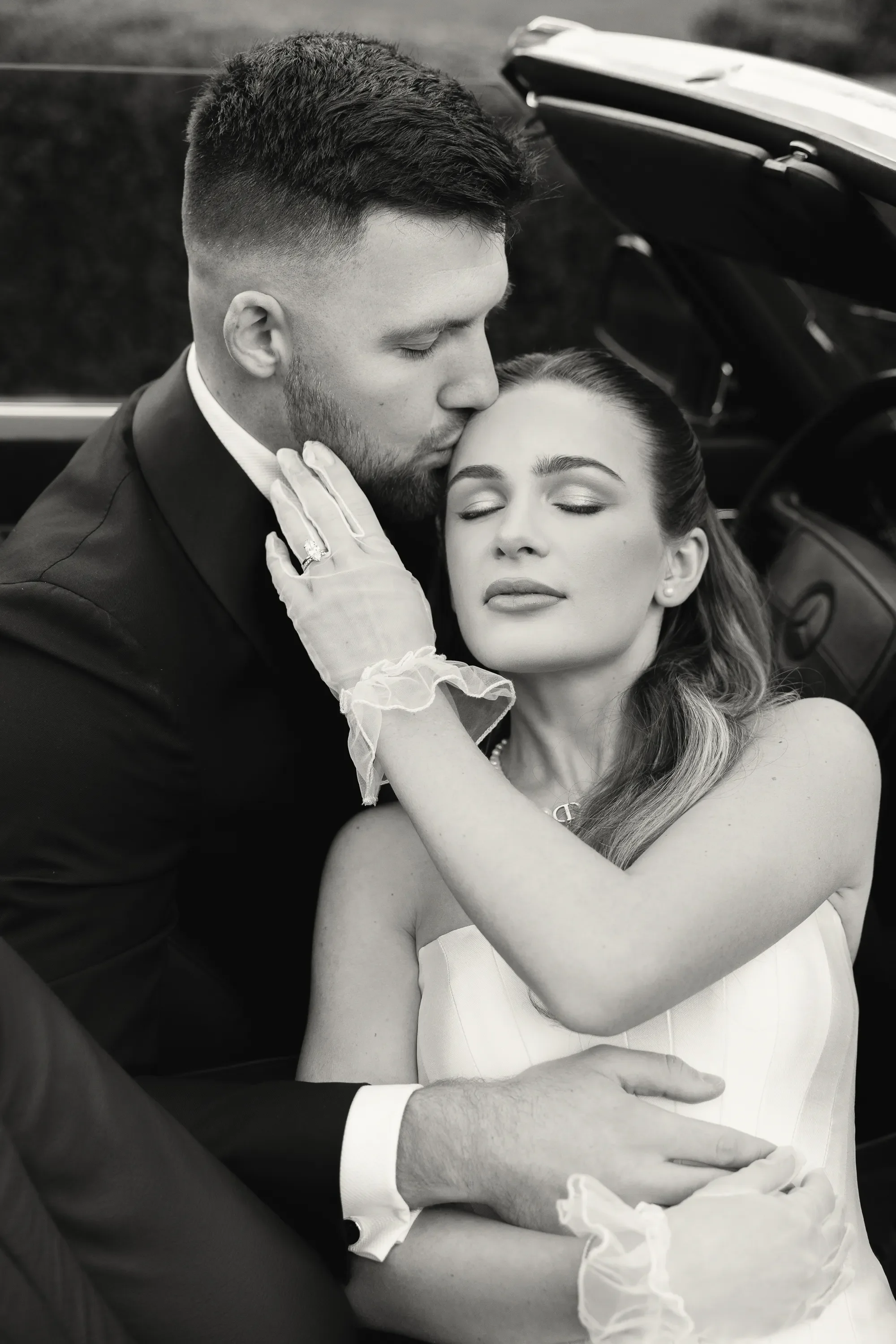 seattle-luxury-wedding-at-fox-hollow-farm-2.webp