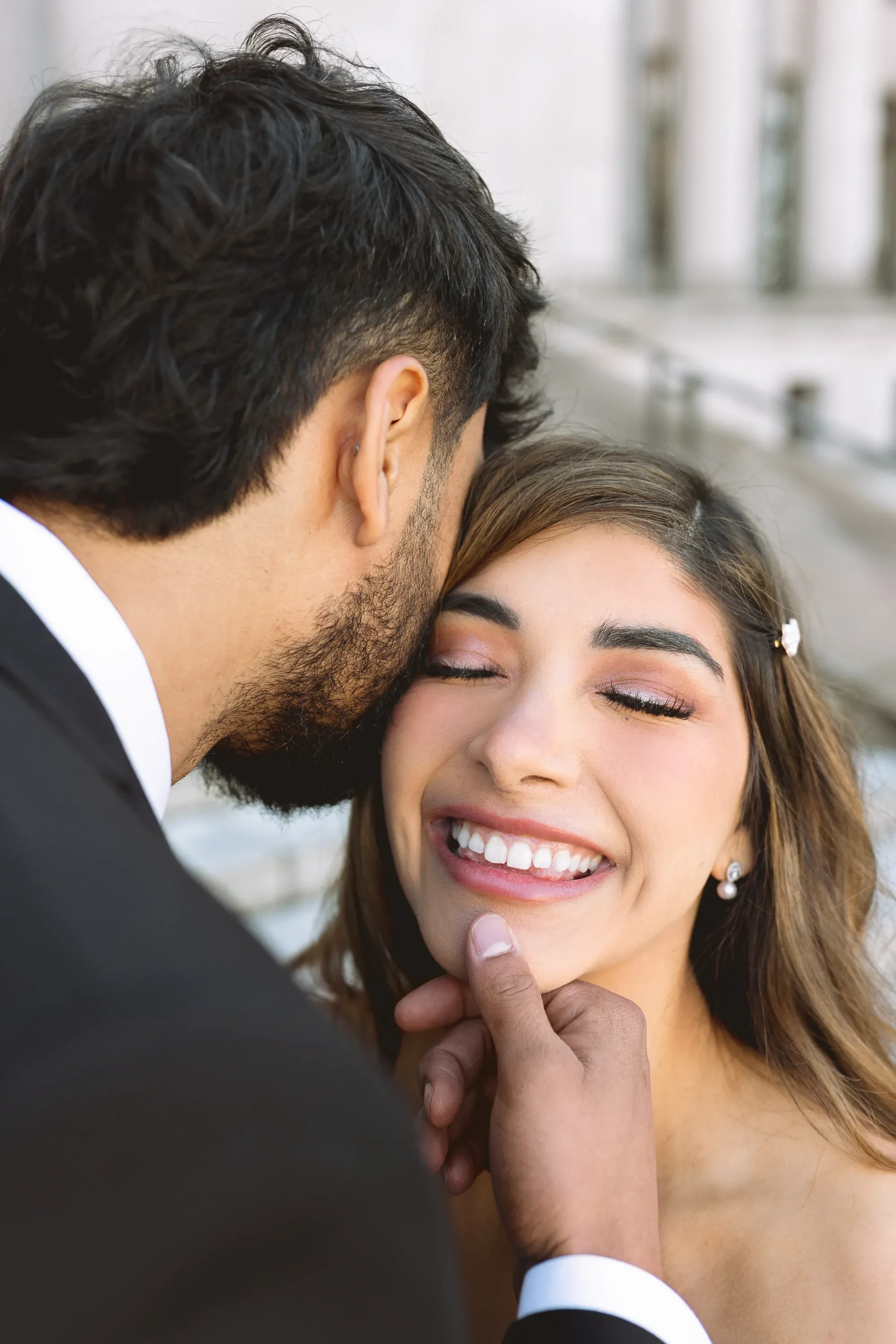 olympia-state-capitol-building-wedding-photographer-3.webp