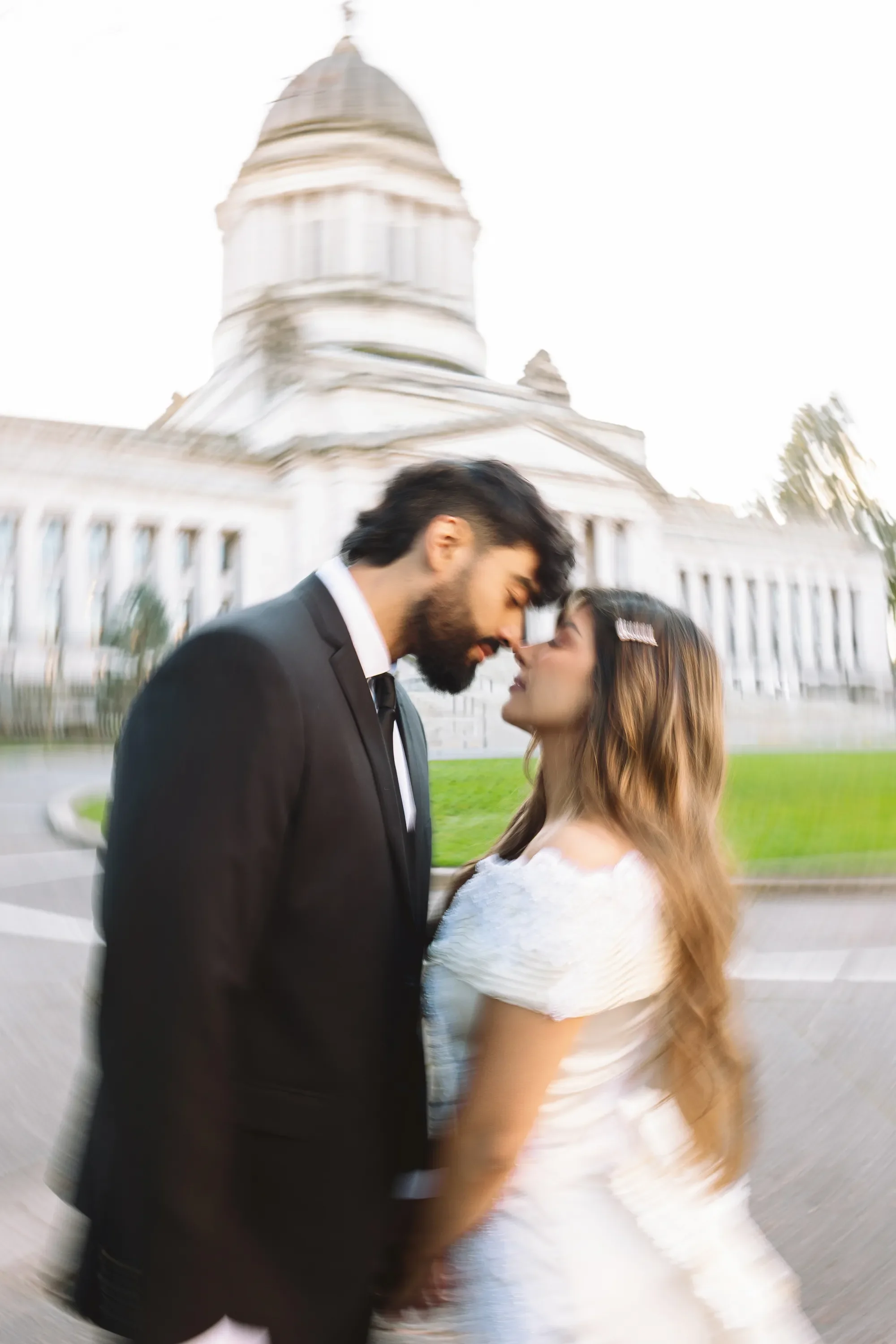 olympia-washigton-state-capitol-building-wedding-photographer-3.webp