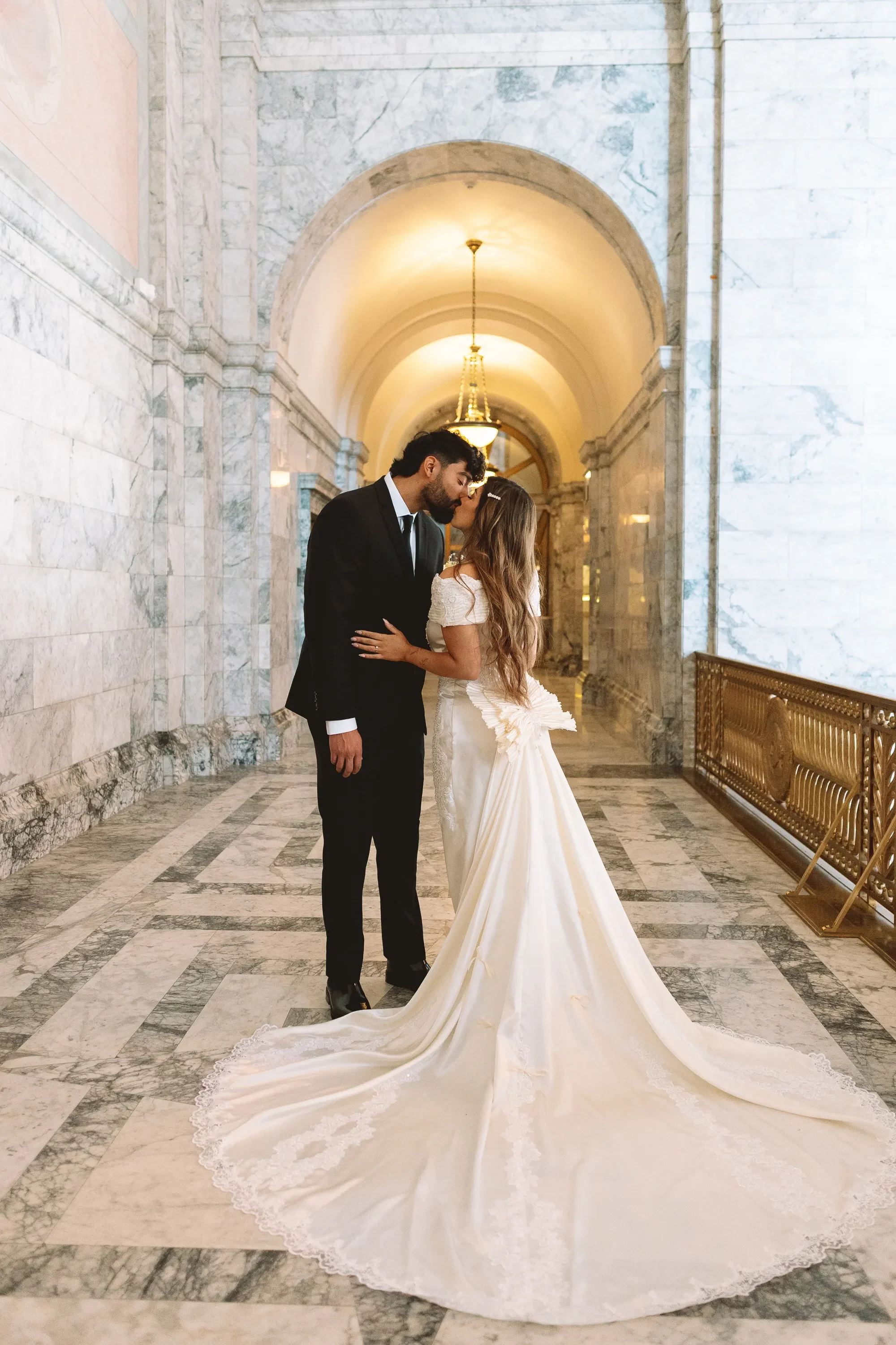 civil-ceremony-at-olympia-washington-state-capitol-3.webp
