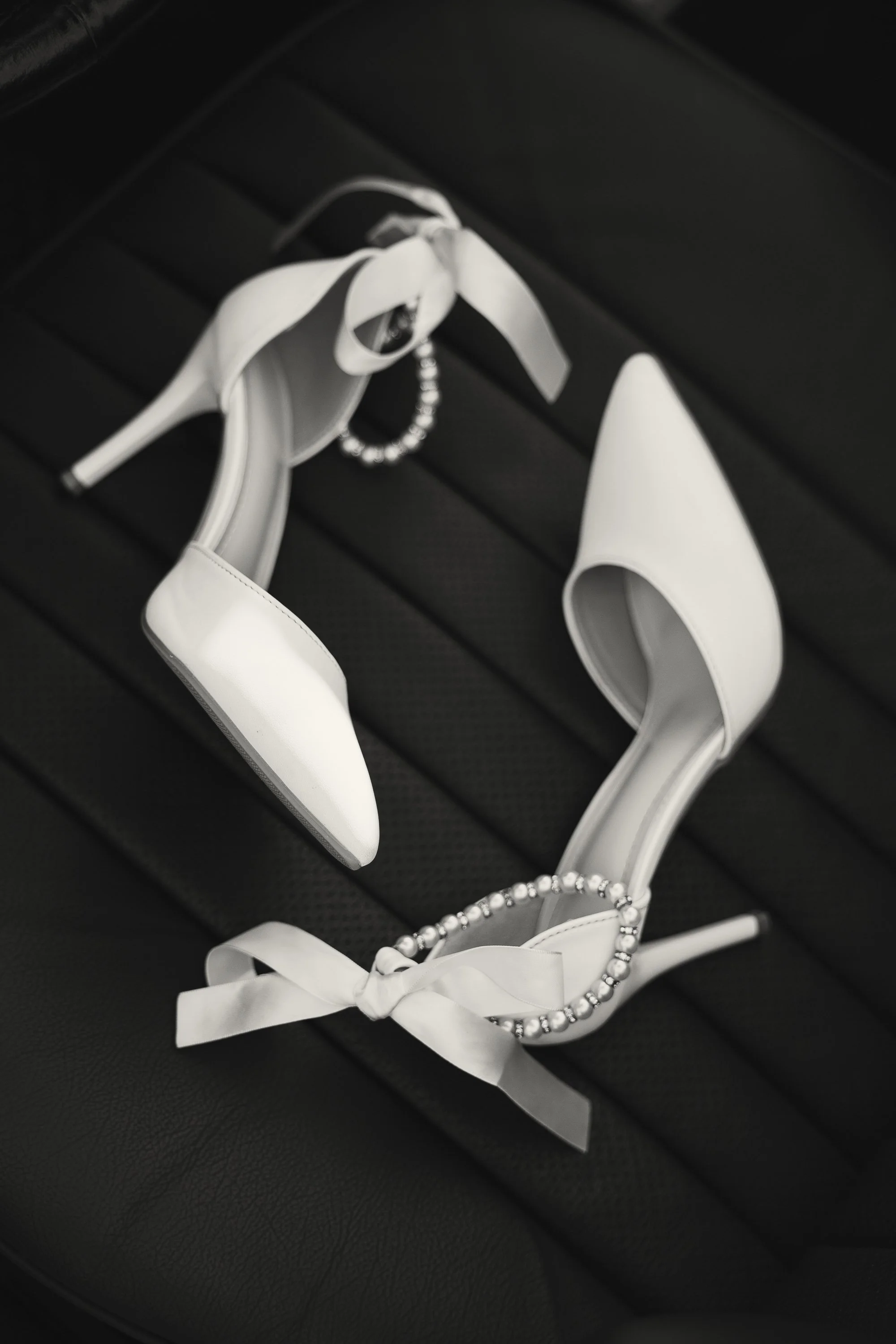 luxury-wedding-at-fox-hollow-farm-details-2.jpg