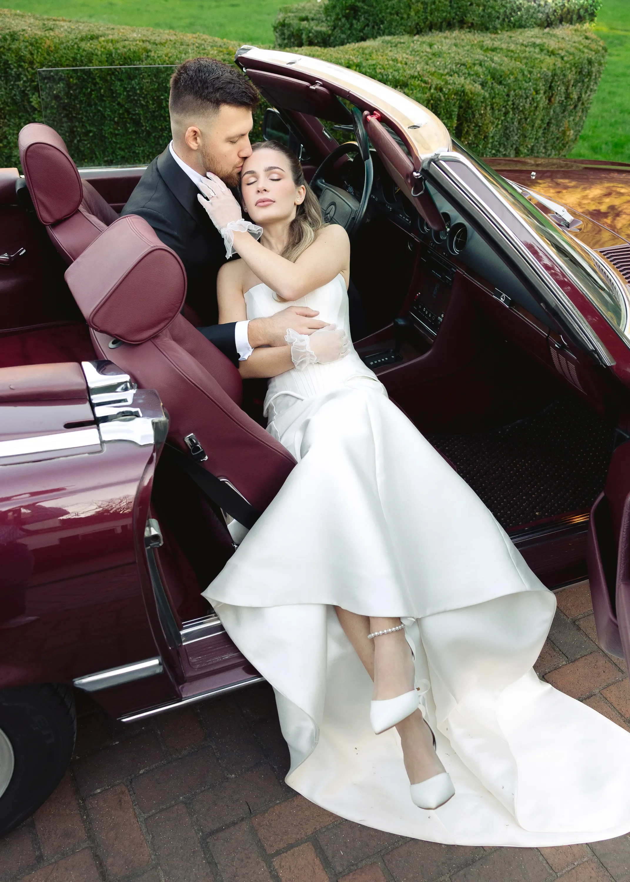 seattle-luxury-wedding-at-fox-hollow-farm-6.webp