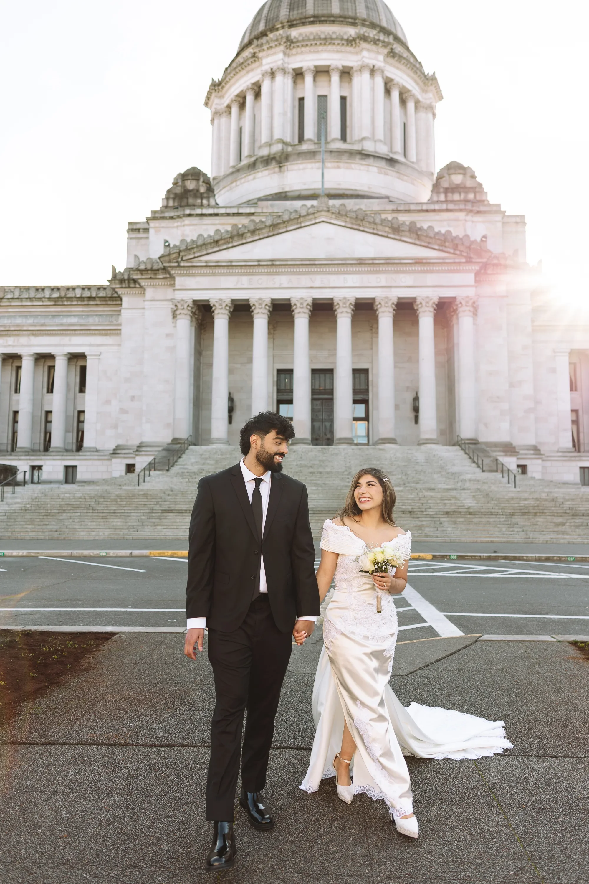 olympia-state-capitol-washington-wedding-photographer.webp