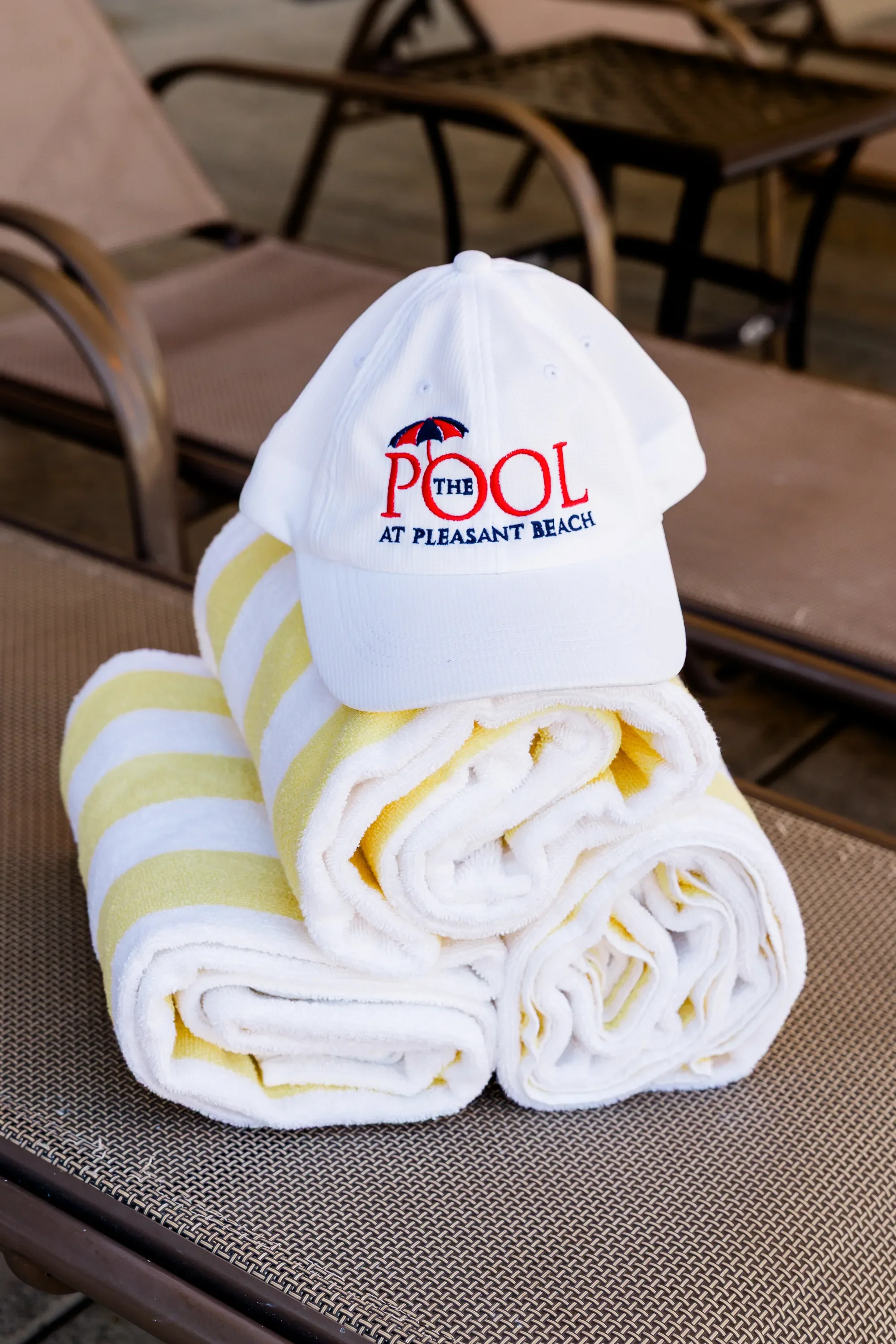 swimming-pool-at-the-inn-at-pleasant-beach-bainbridge-island-20.webp