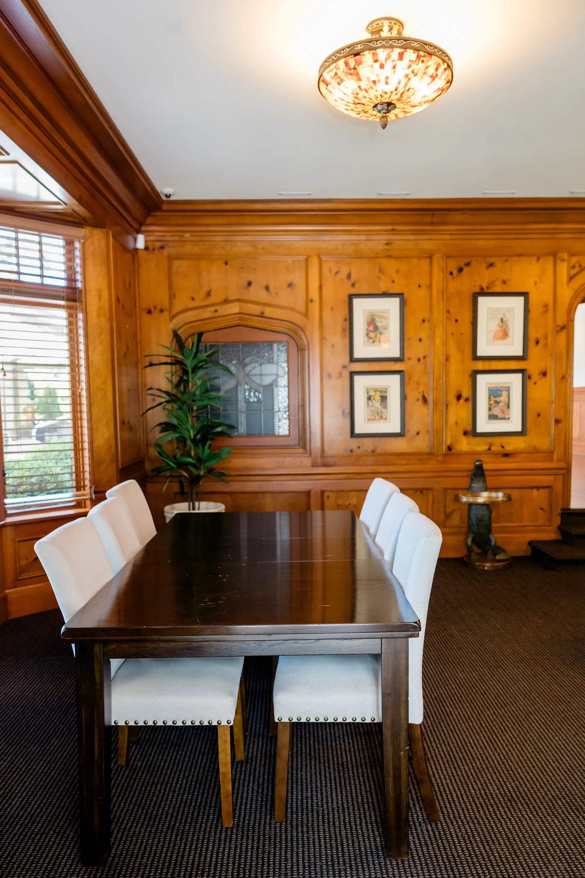 the-manor-house-wedding-venue-bainbridge-island-wa-50.webp