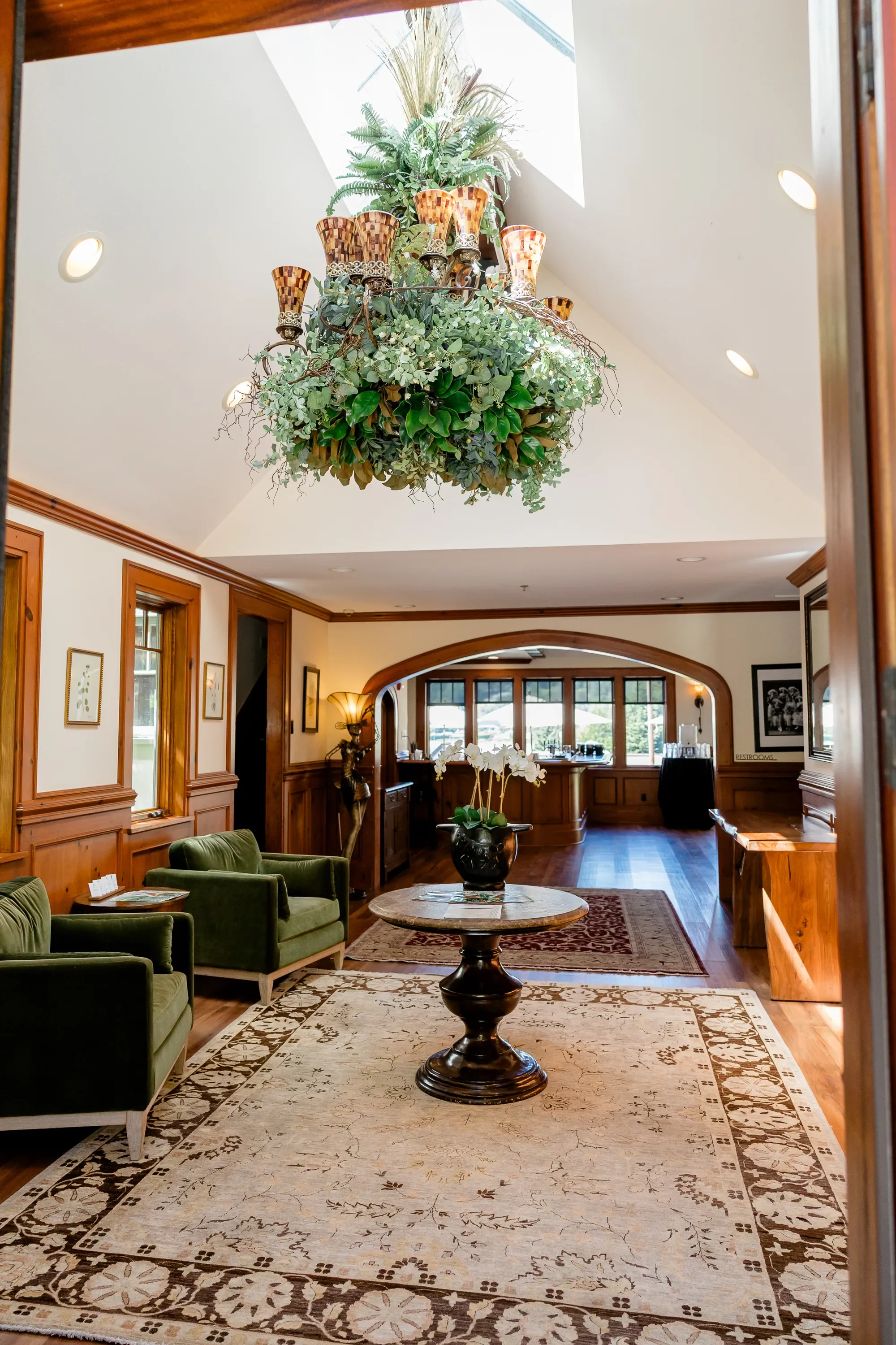 the-manor-house-wedding-venue-bainbridge-island-wa-32.webp