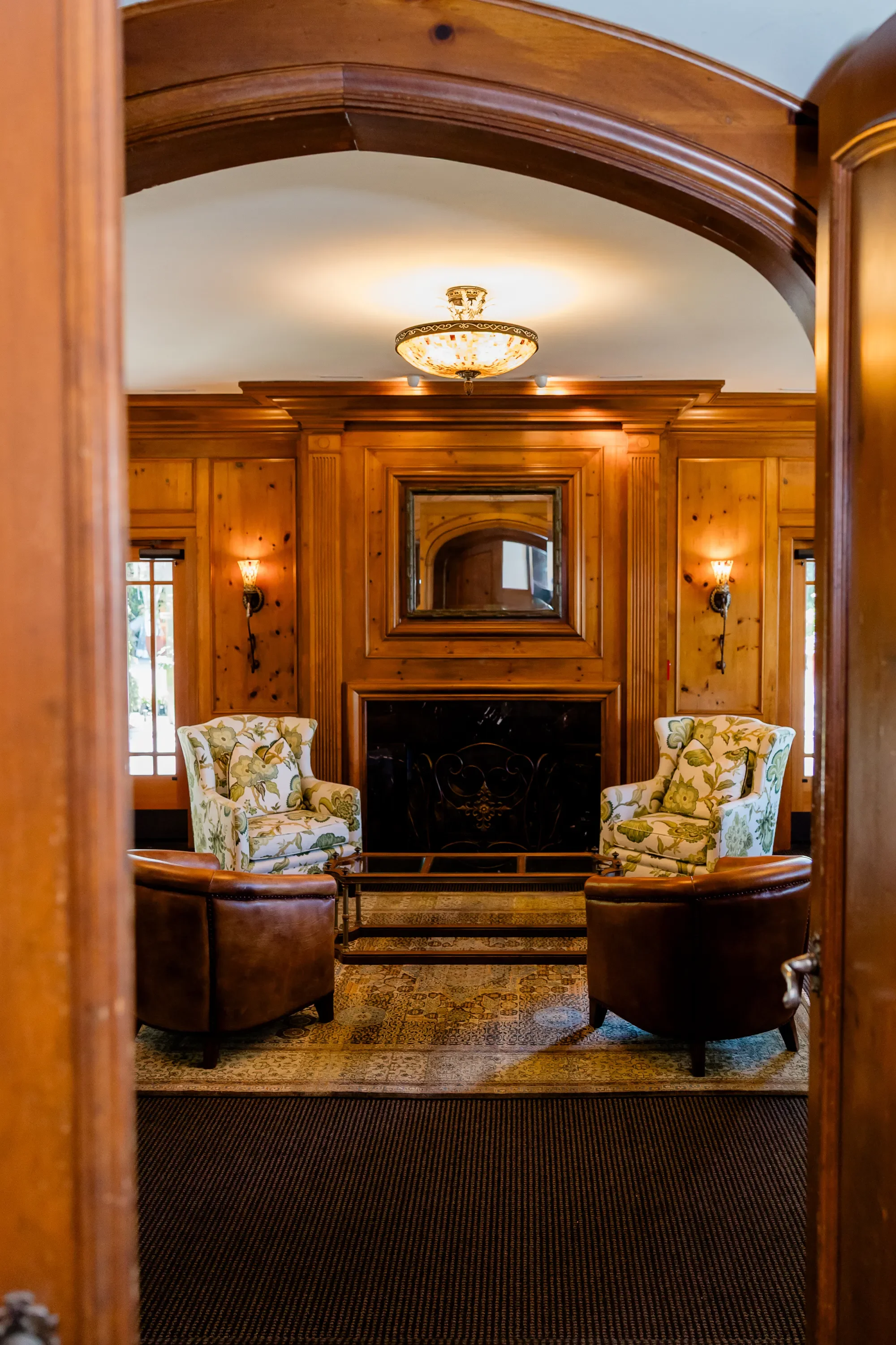 the-manor-house-wedding-venue-bainbridge-island-wa-45.webp
