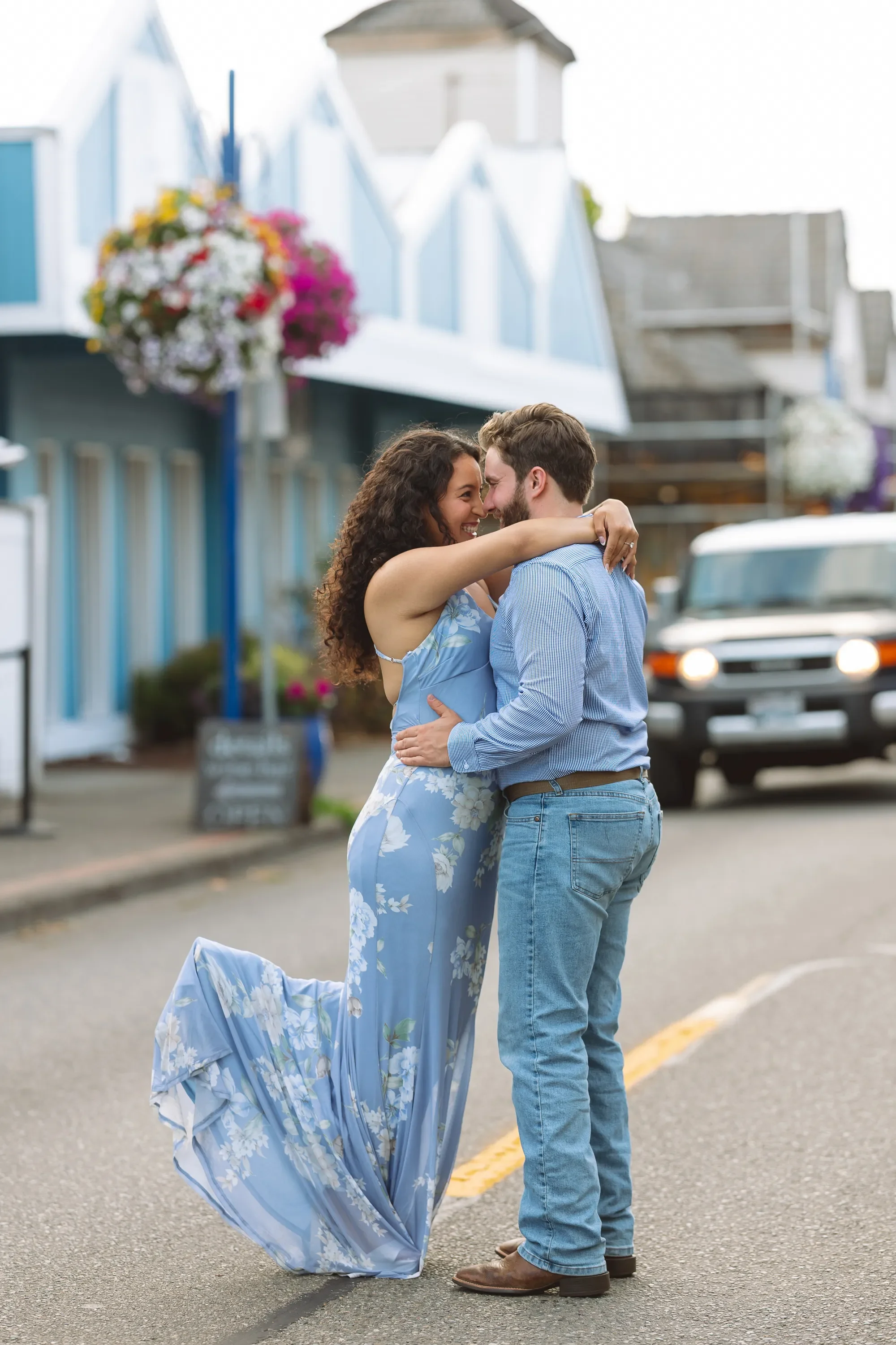 engagement-photos-in-poulsbo-washington-3.webp