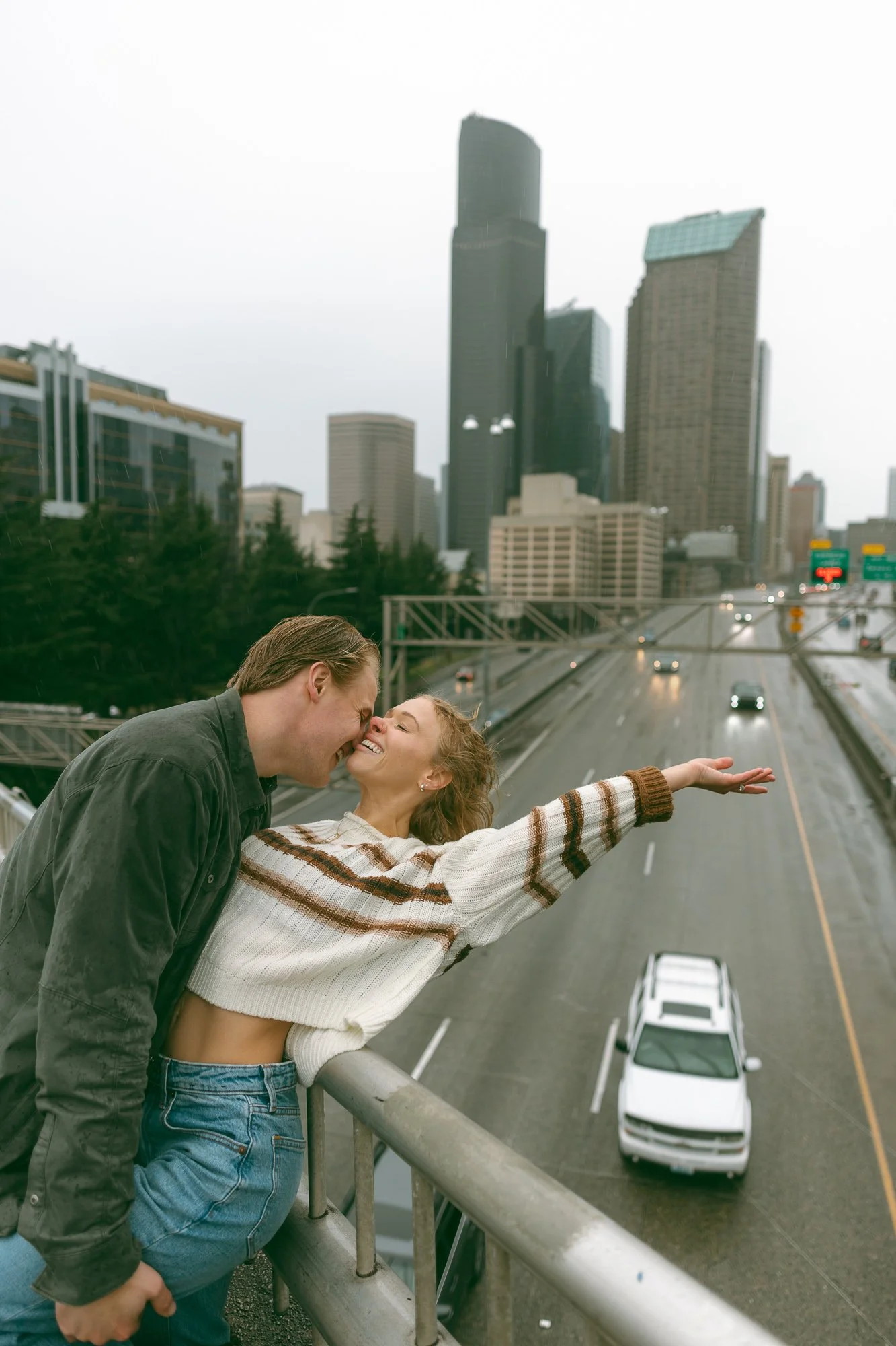 downtown-seattle-rainy-day-engagement-photoshoot-34.jpg