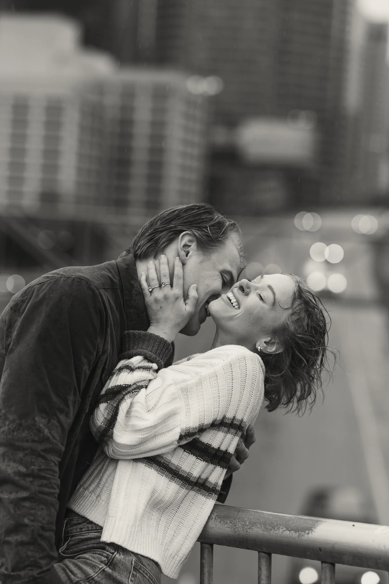 downtown-seattle-rainy-day-engagement-photoshoot-37.jpg