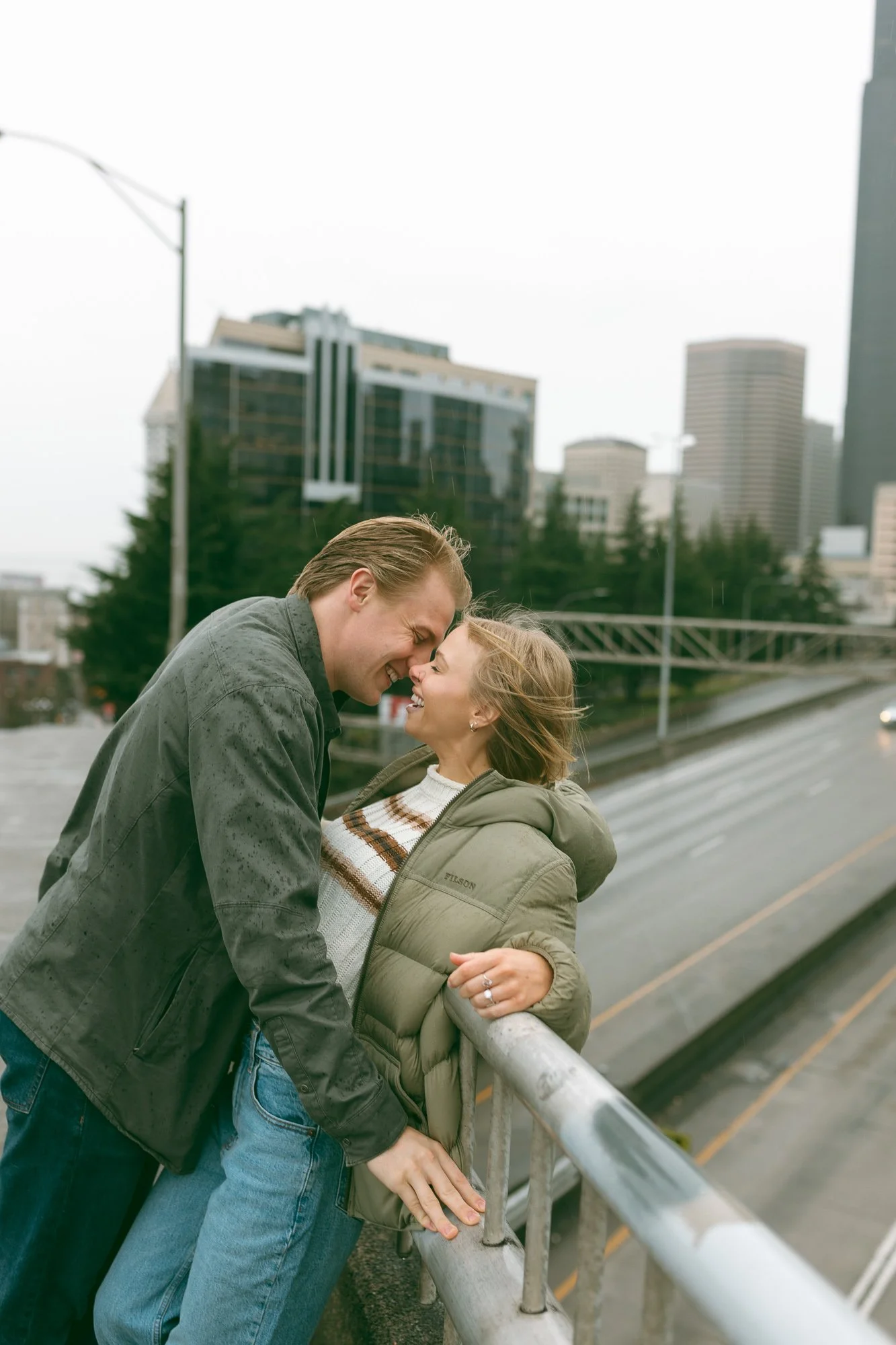 downtown-seattle-rainy-day-engagement-photoshoot-2.jpg
