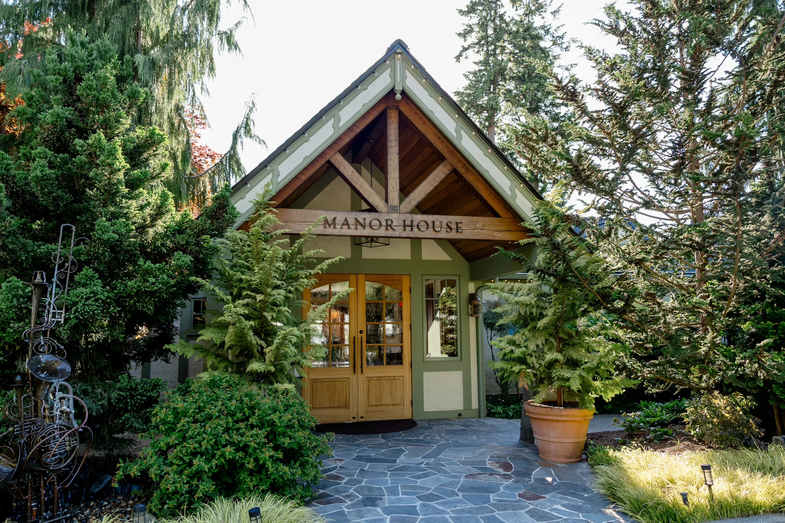 Manor House at Pleasant Beach wedding venue entrance Bainbridge Island